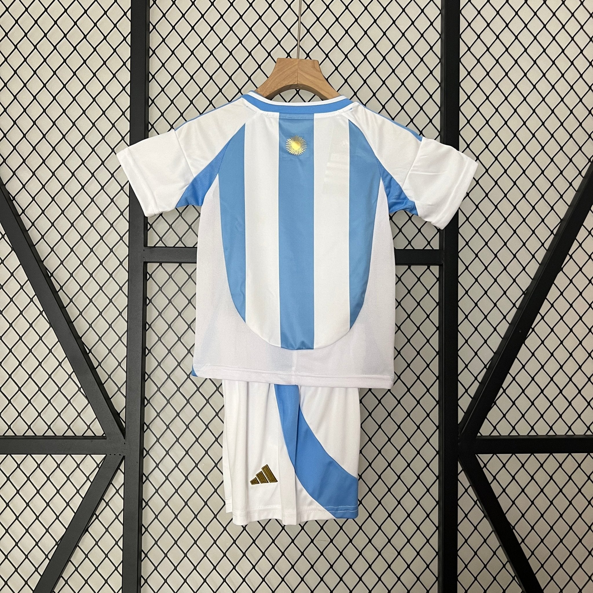 ARGENTINA I 24/25 CONJUNTO INFANTIL - Bota de Oro Tienda