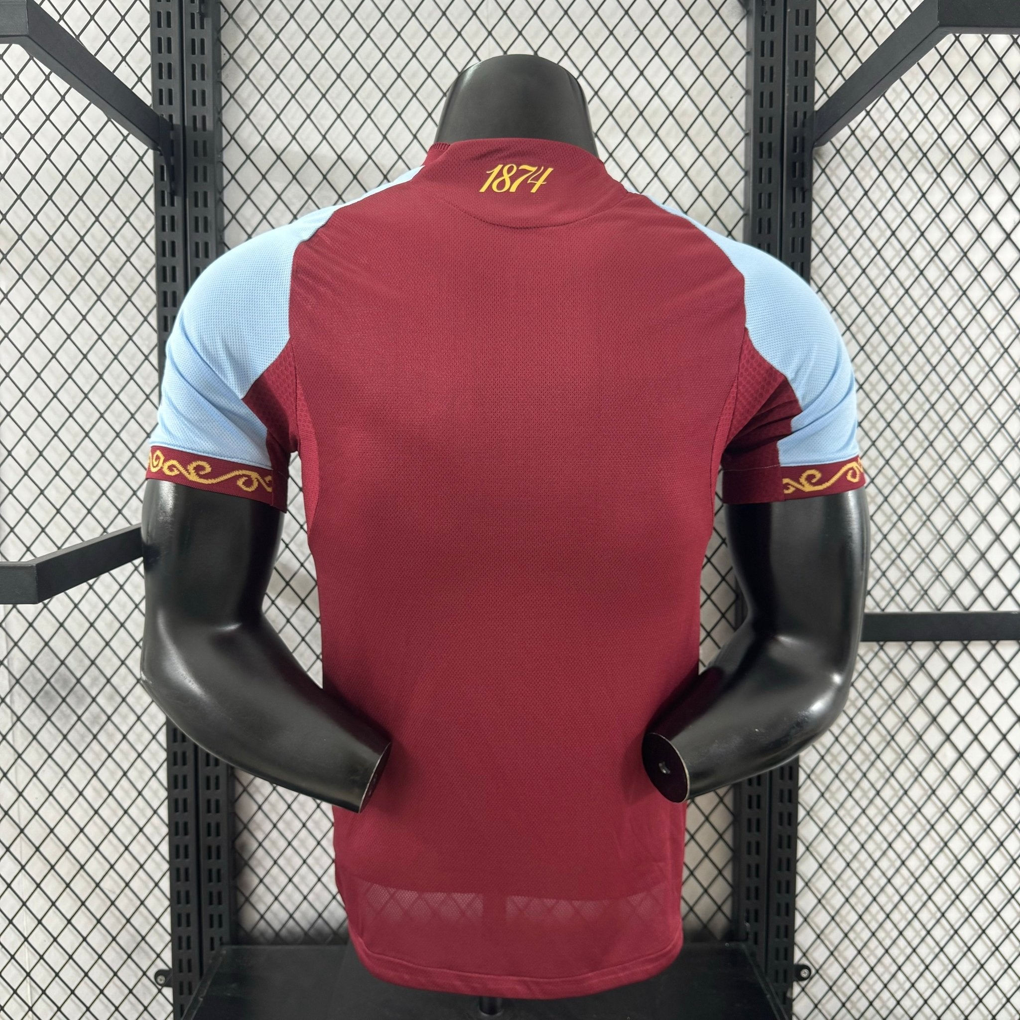 ASTON VILLA PRIMERA EQUIPACIÓN 25/26 (VERSIÓN JUGADOR) - Bota de Oro Tienda