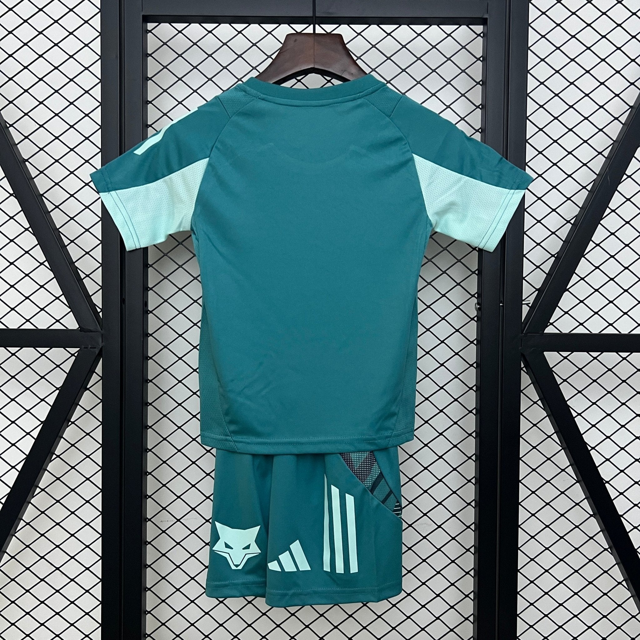 CRUZEIRO PRIMERA EQUIPACIÓN ENTRENAMIENTO 25/26 NIÑOS - Bota de Oro Tienda