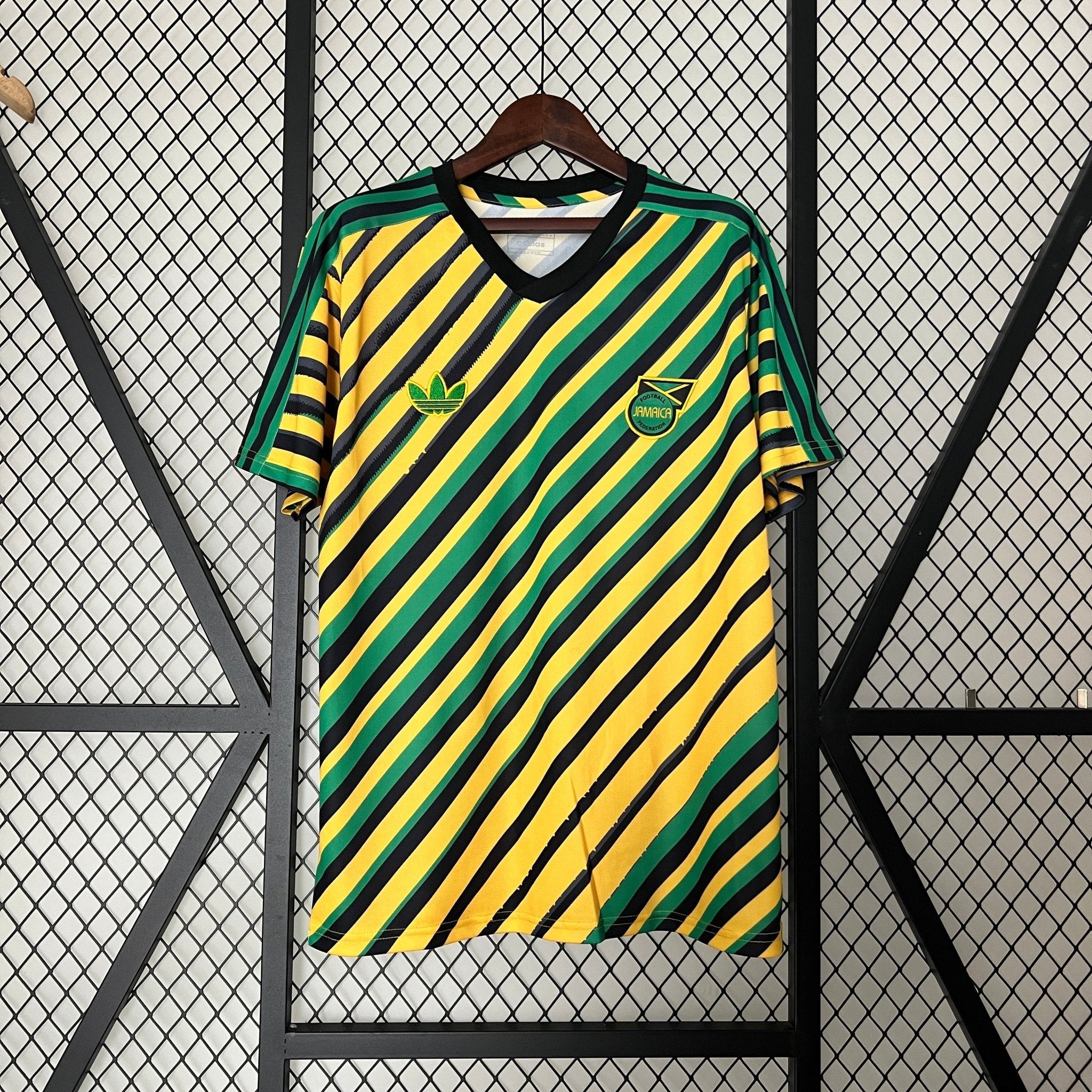 JAMAICA ENTRENAMIENTO 24/25 HOMBRE - Bota de Oro Tienda