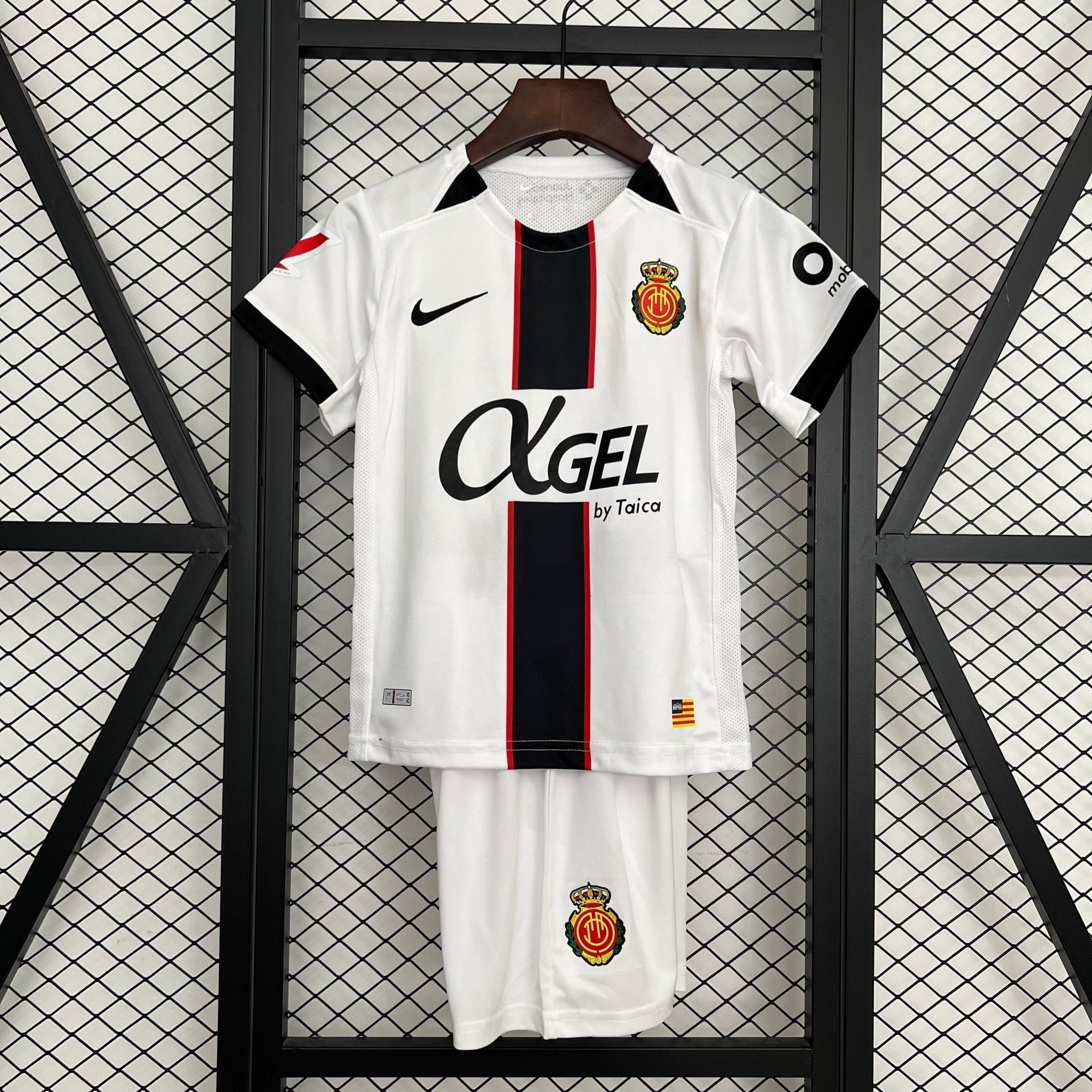 MALLORCA SEGUNDA EQUIPACIÓN 25/26 NIÑOS - Bota de Oro Tienda