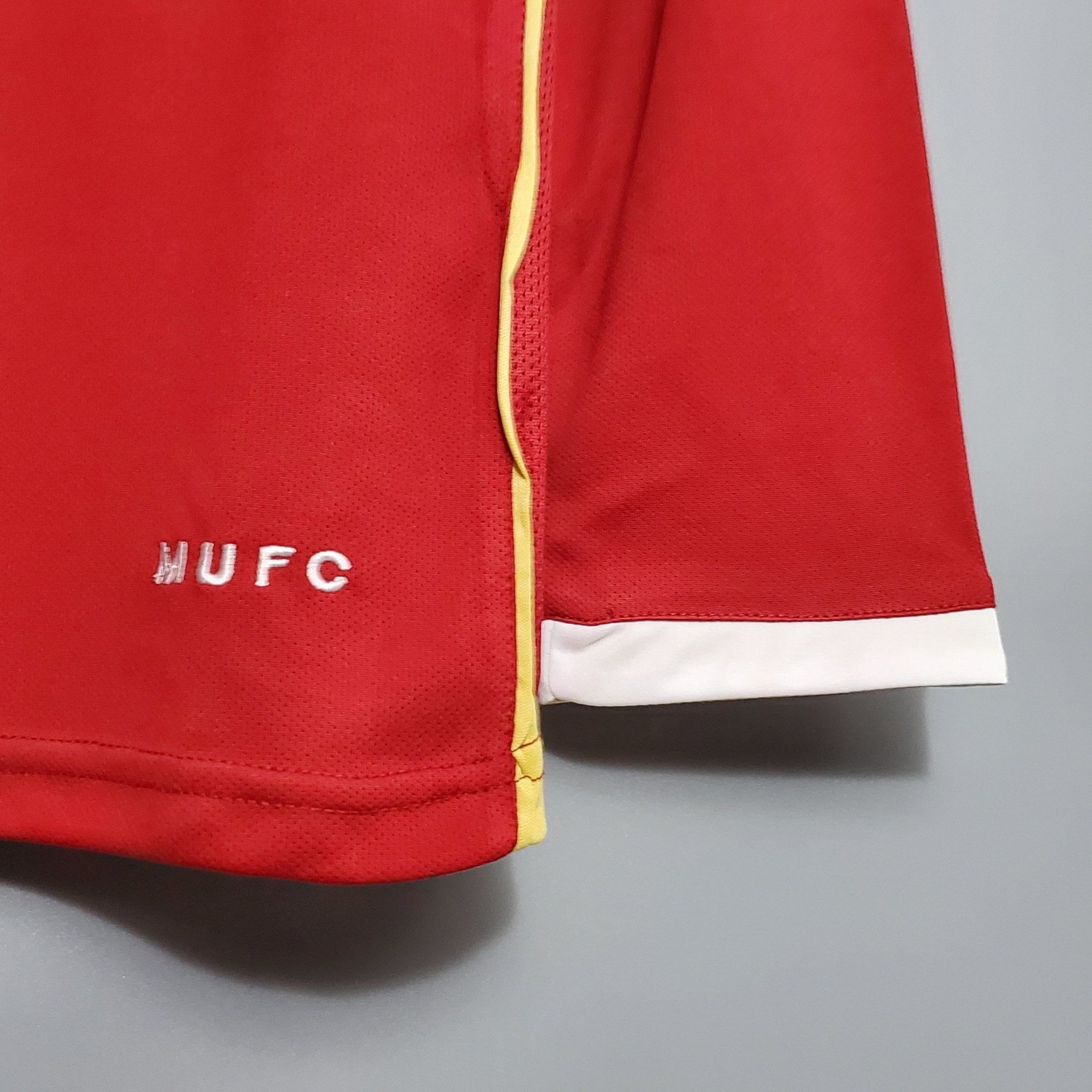 MANCHESTER UNITED I 06/07 HOMBRE (RETRO) MANGA LARGA - Bota de Oro Tienda