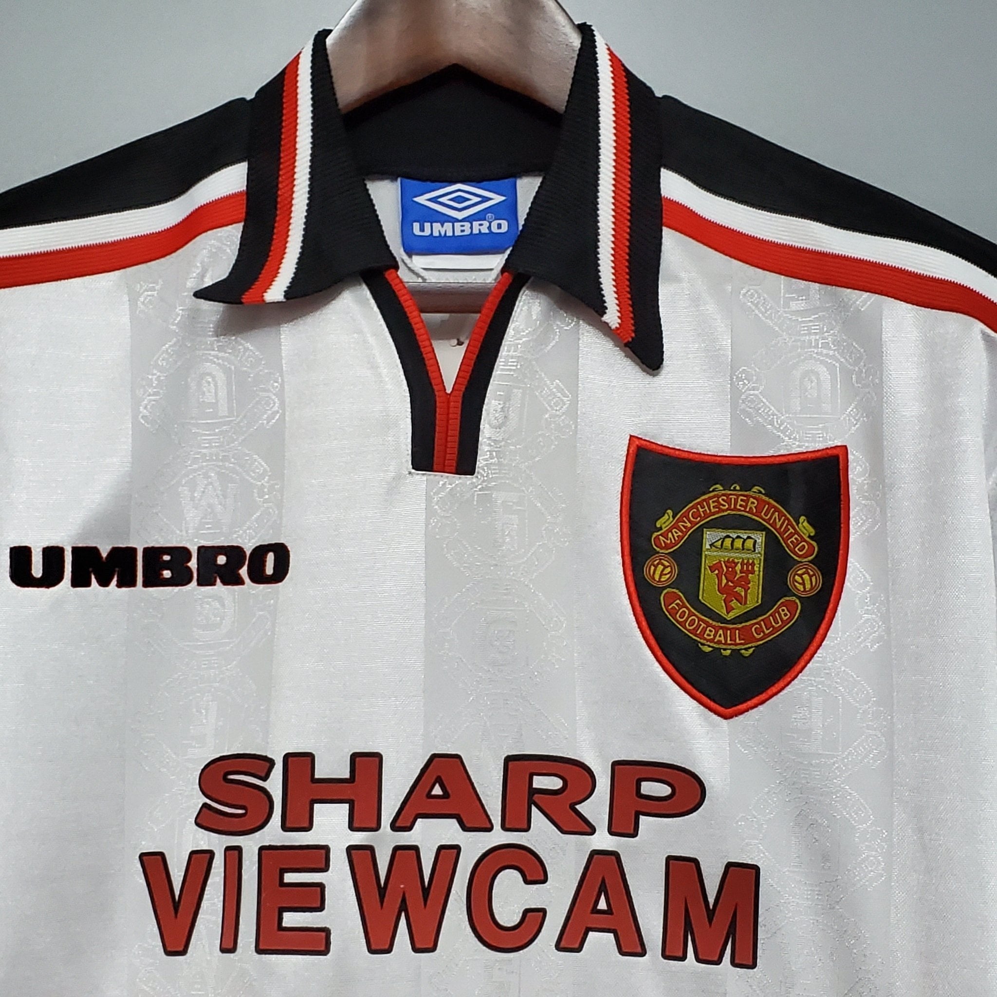 MANCHESTER UNITED I 97/98 HOMBRE (RETRO) - Bota de Oro Tienda