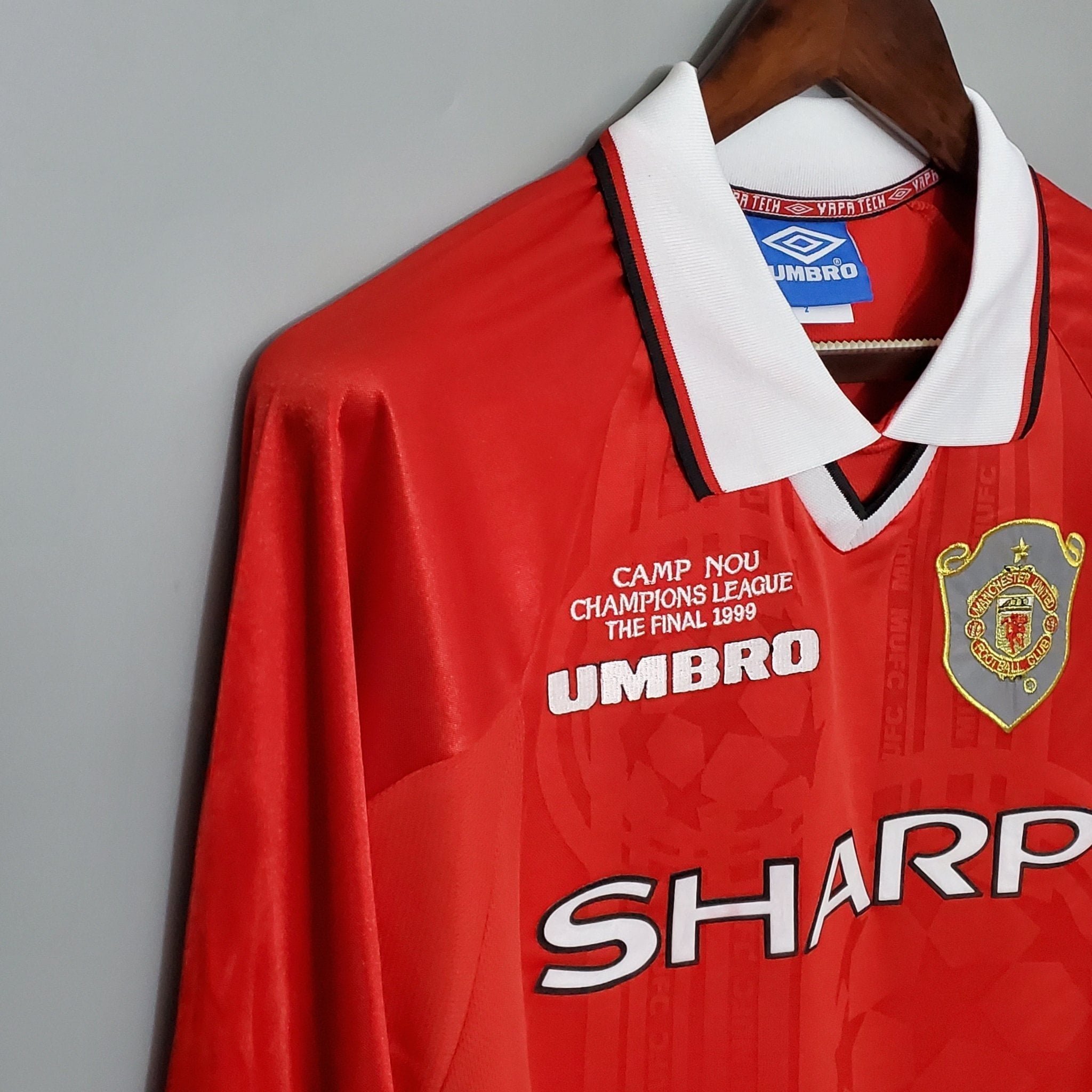 MANCHESTER UNITED I 99/00 HOMBRE (RETRO) MANGA LARGA - Bota de Oro Tienda