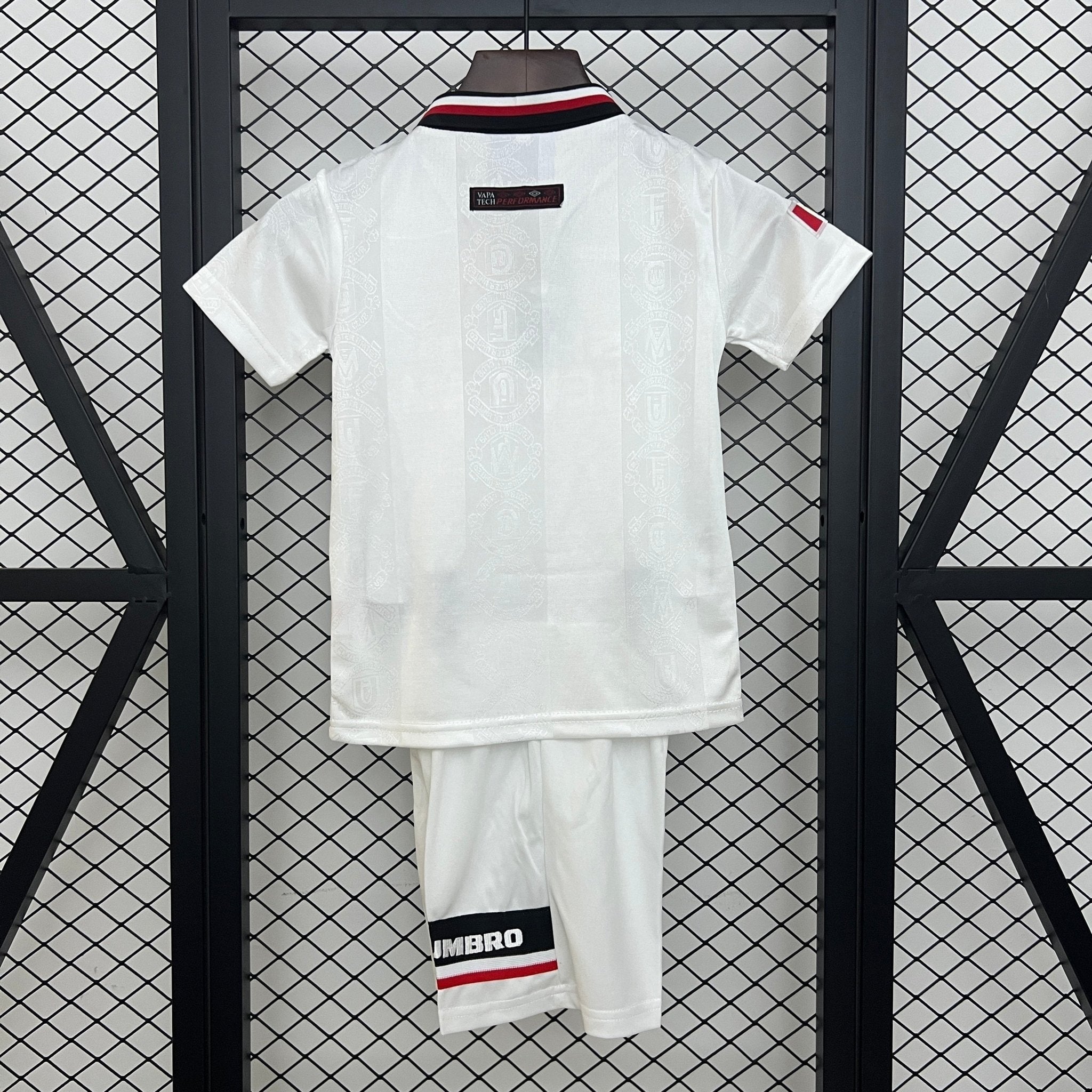 MANCHESTER UNITED SEGUNDA EQUIPACIÓN 97/98 NIÑOS RETRO - Bota de Oro Tienda