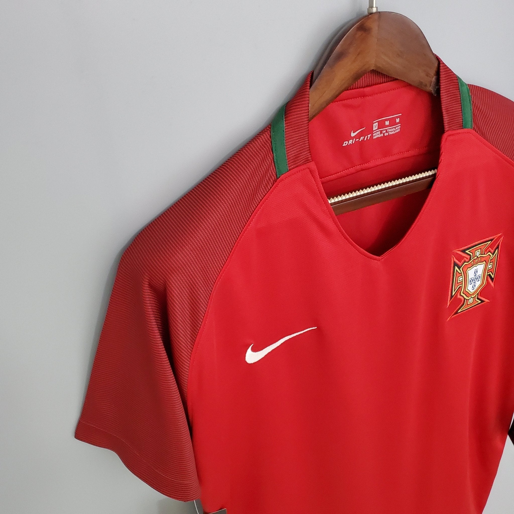 PORTUGAL I 16/17 HOMBRE (RETRO) - Bota de Oro Tienda