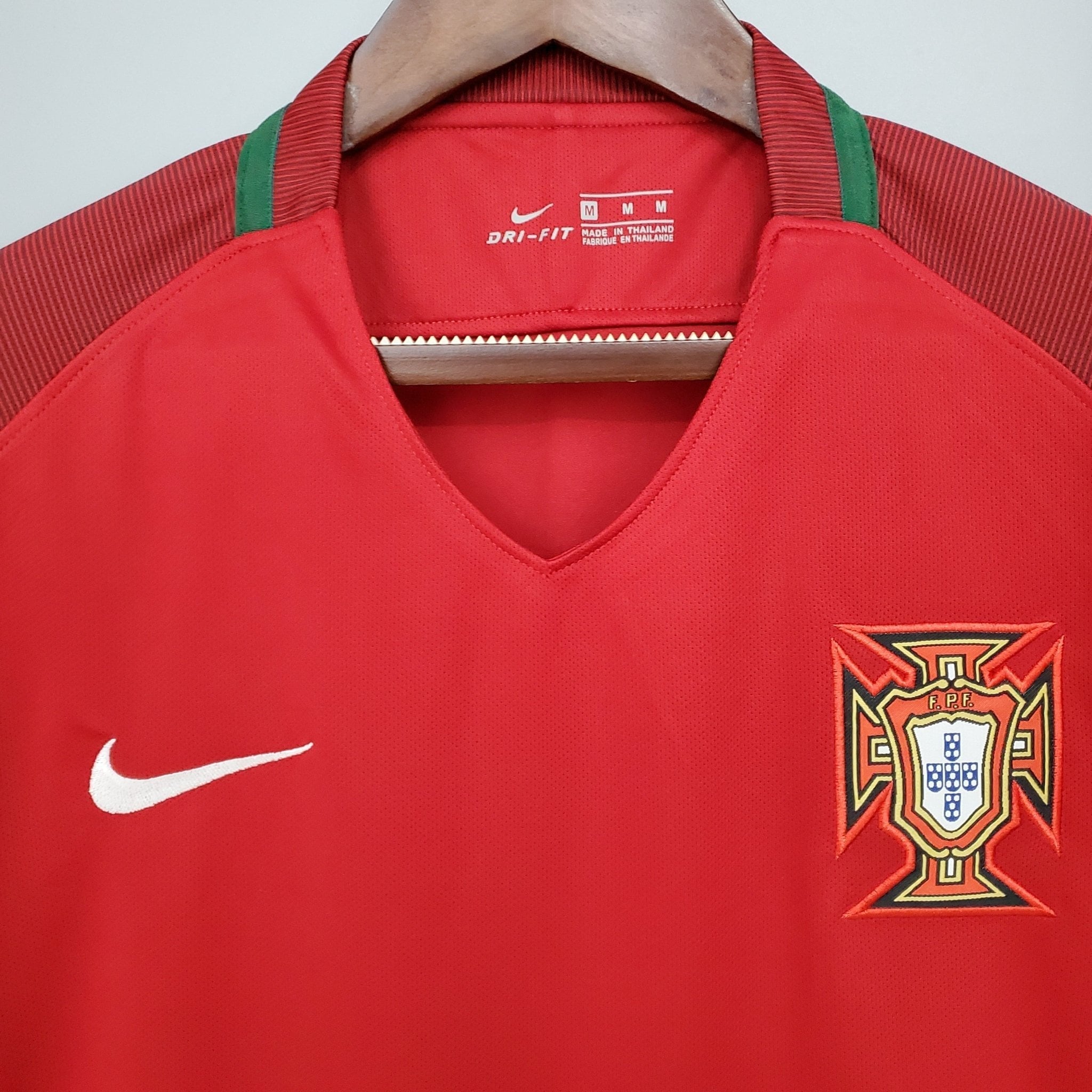 PORTUGAL I 16/17 HOMBRE (RETRO) - Bota de Oro Tienda