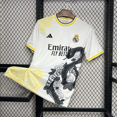 REAL MADRID EDCION ESPECIA WHITE AND BLACK MAMBA 24/25 HOMBRE - Bota de Oro Tienda