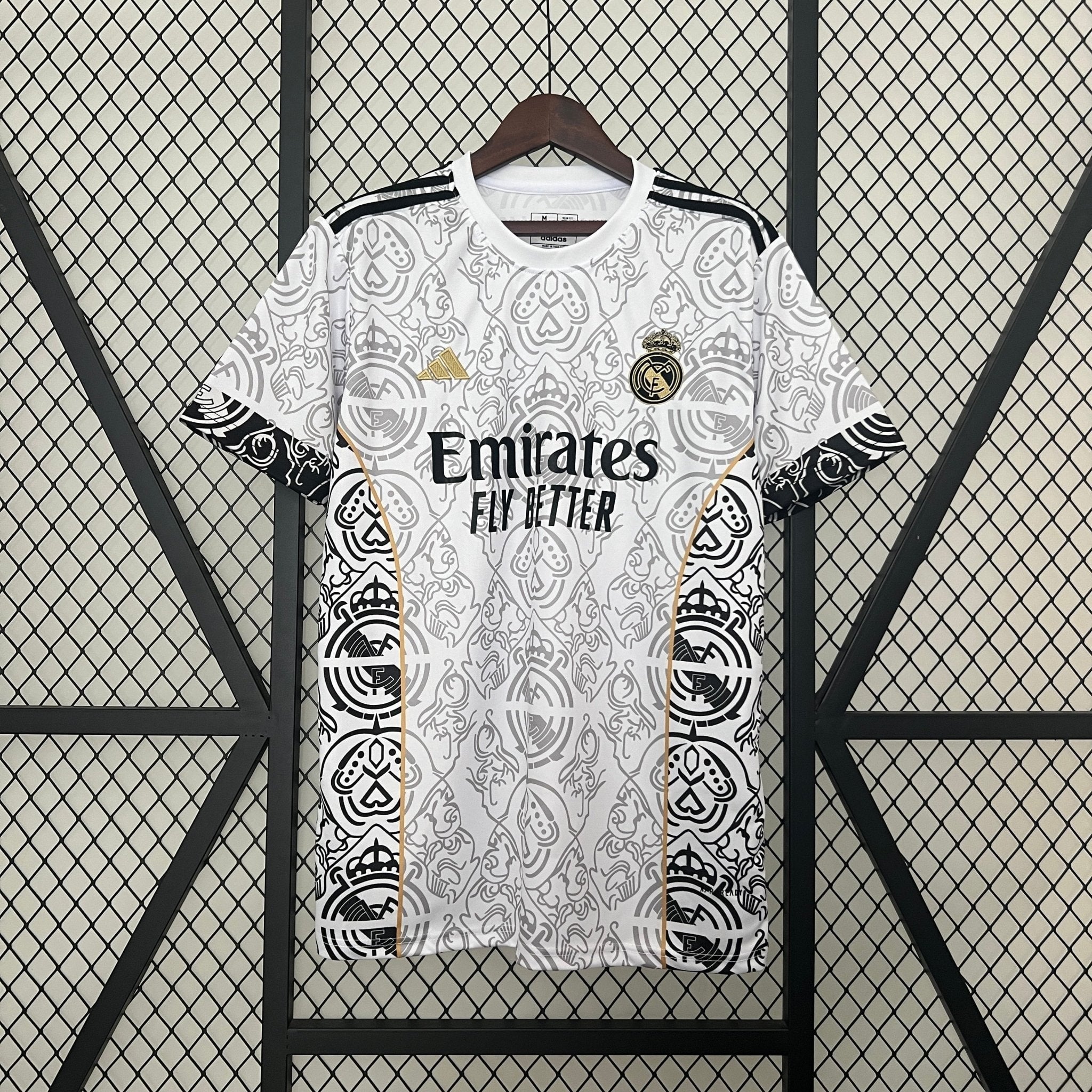 REAL MADRID EDICIÓN ESPECIAL V 24/25 HOMBRE - Bota de Oro Tienda