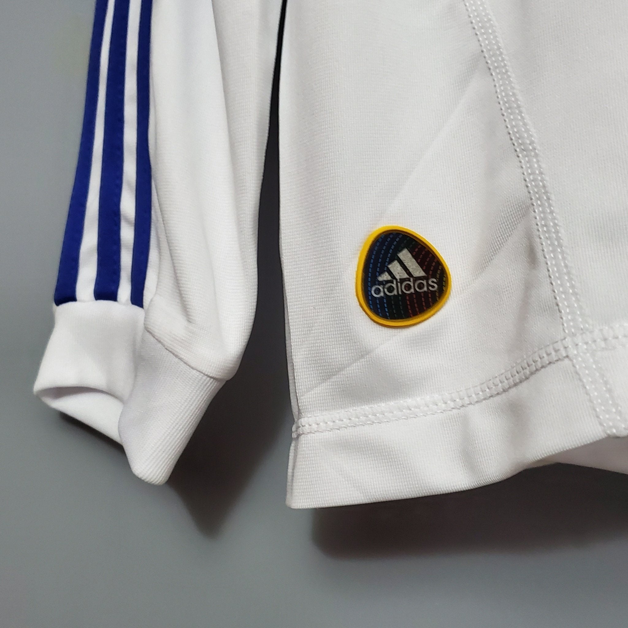 REAL MADRID I 10/11 MANGA LARGA HOMBRE (RETRO) - Bota de Oro Tienda