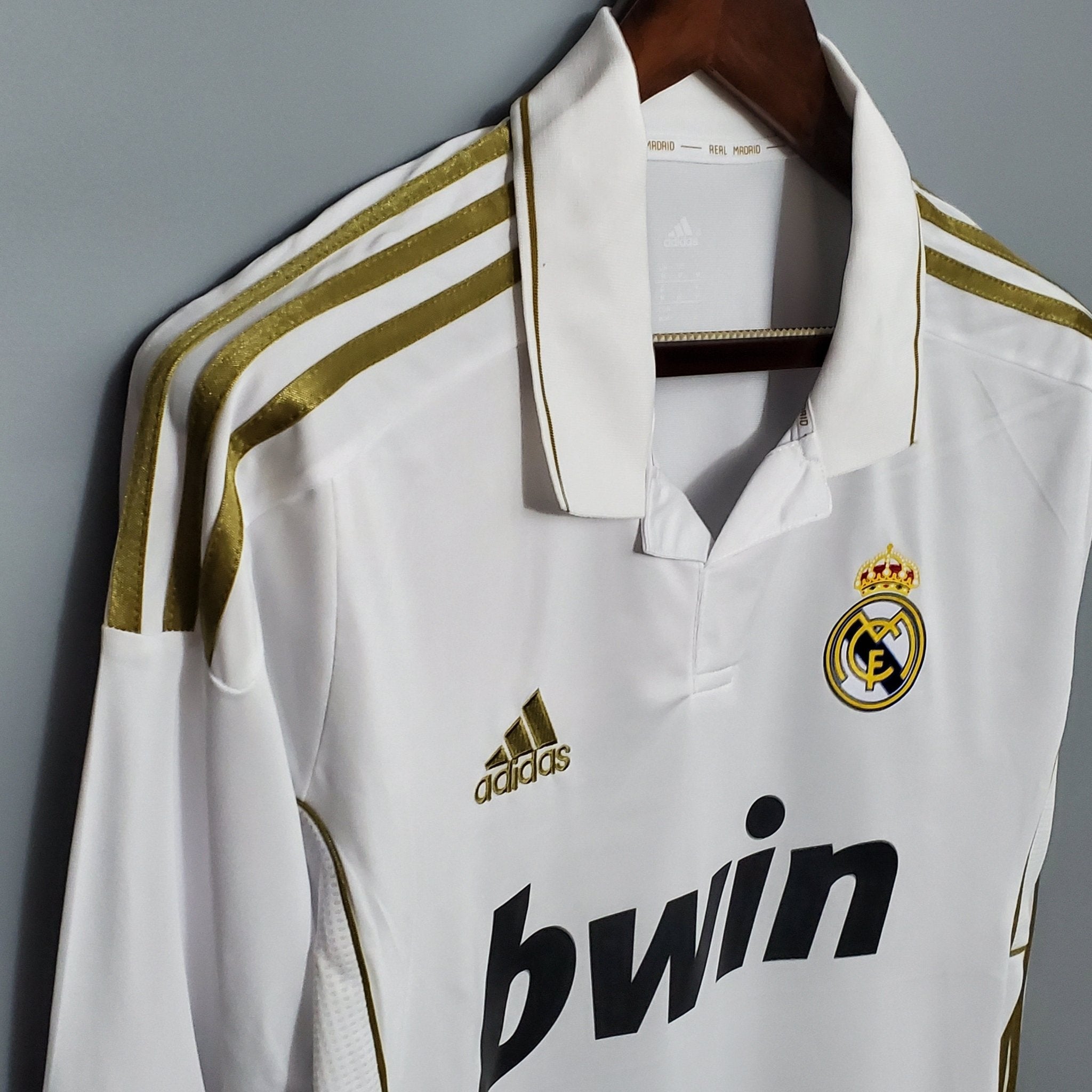 REAL MADRID I 11/12 MANGA LARGA HOMBRE (RETRO) - Bota de Oro Tienda