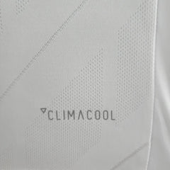 REAL MADRID I 17/18 (RETRO) - Bota de Oro Tienda