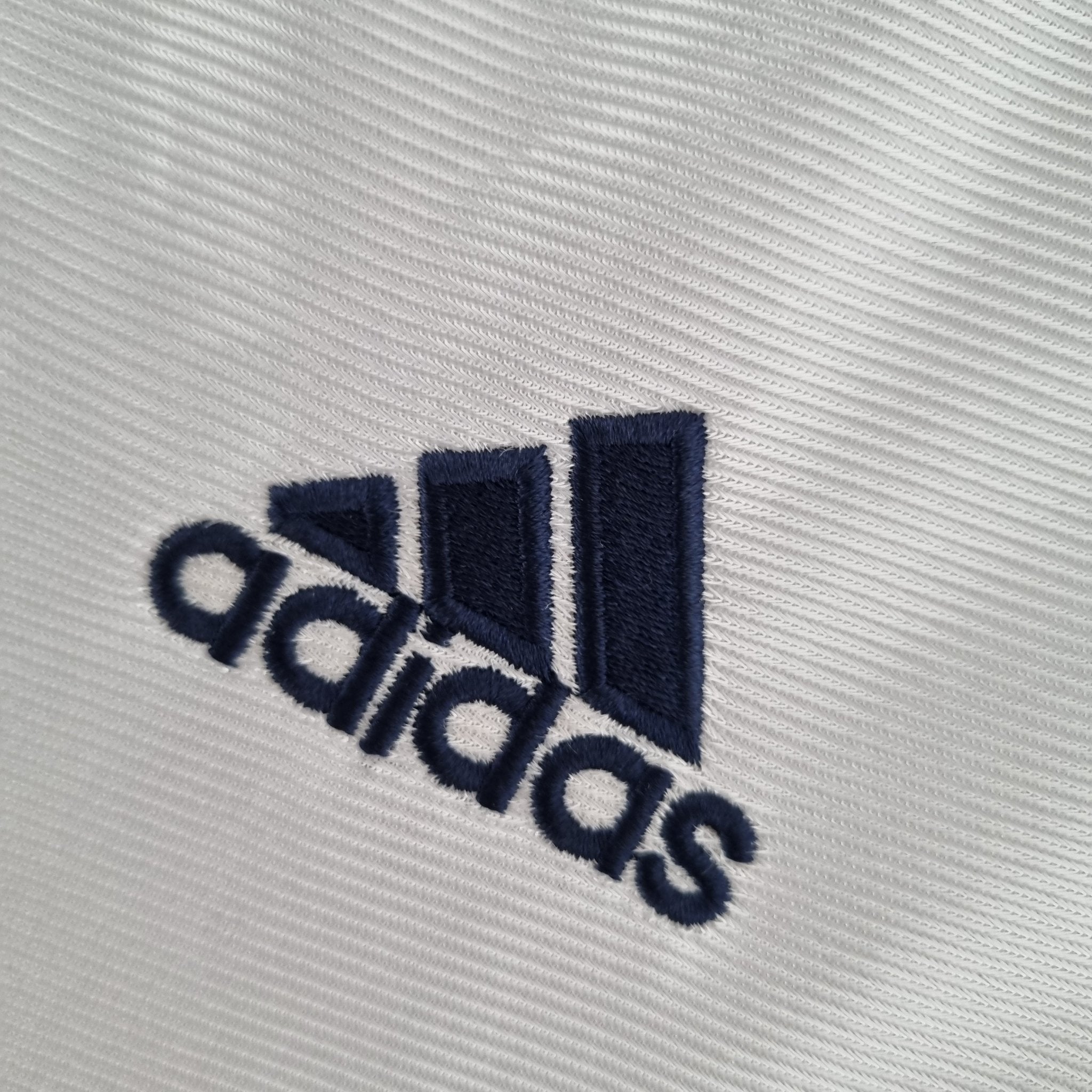 REAL MADRID I 2000 HOMBRE (RETRO) - Bota de Oro Tienda