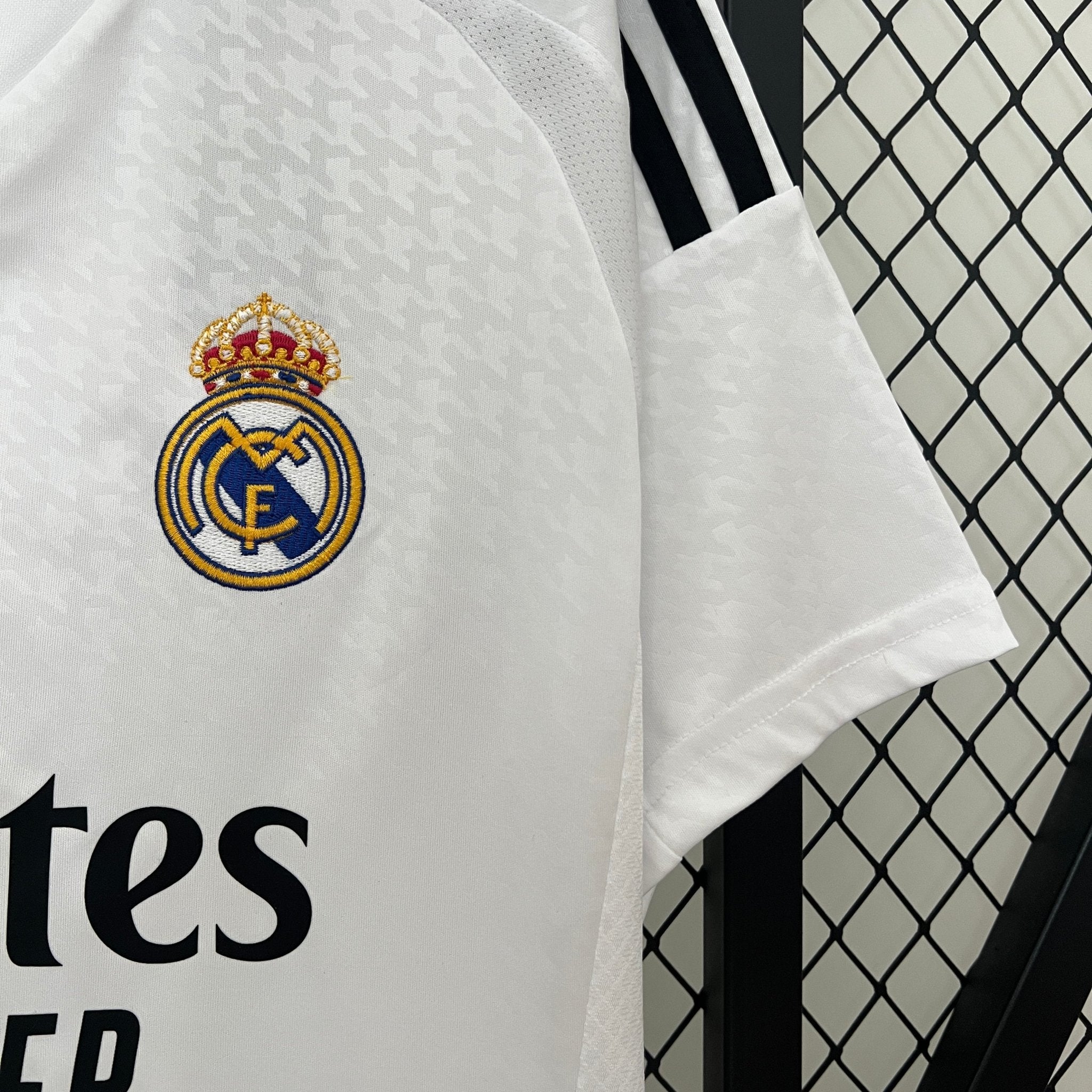 REAL MADRID I 24/25 HOMBRE (PARCHE UCL) - Bota de Oro Tienda