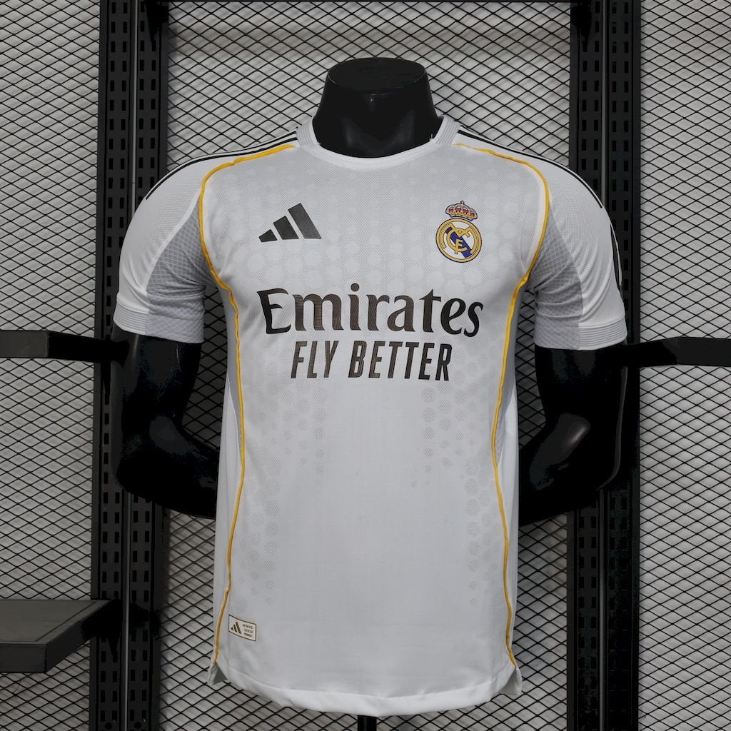 REAL MADRID I 25/26 VERSIÓN JUGADOR - Bota de Oro Tienda