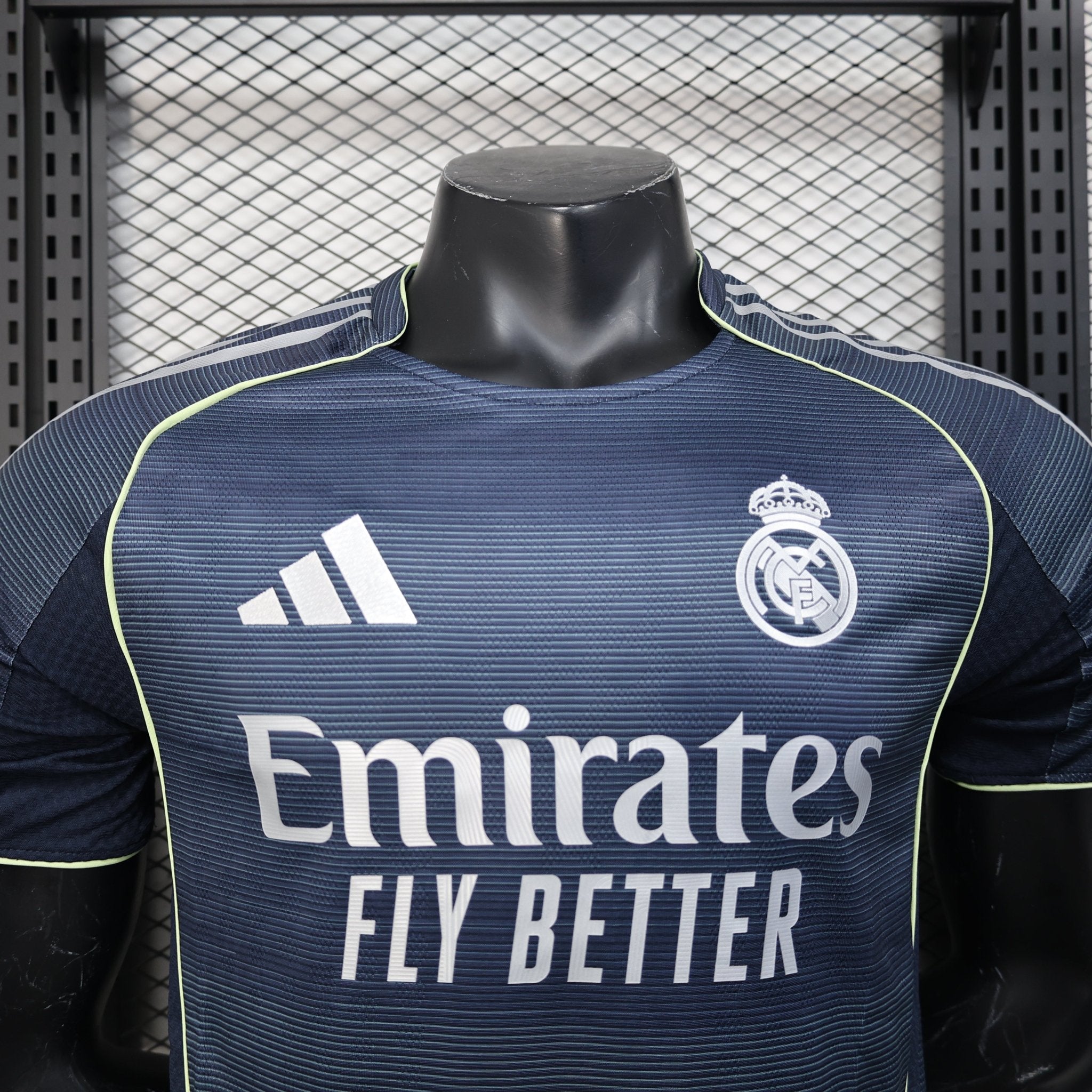 REAL MADRID II 25/26 VERSIÓN JUGADOR - Bota de Oro Tienda