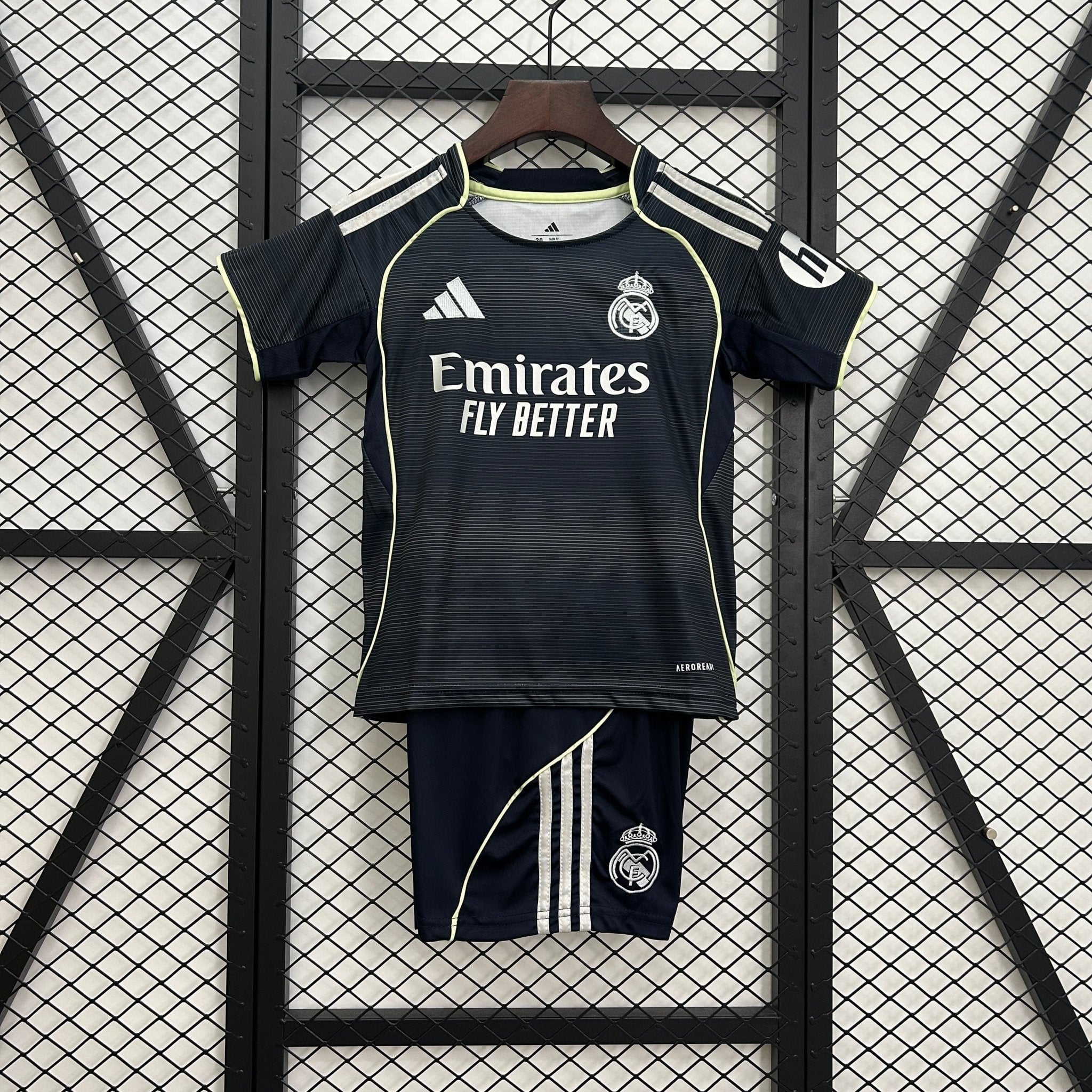 REAL MADRID SEGUNDA EQUIPACIÓN 25/26 NIÑOS - Bota de Oro Tienda