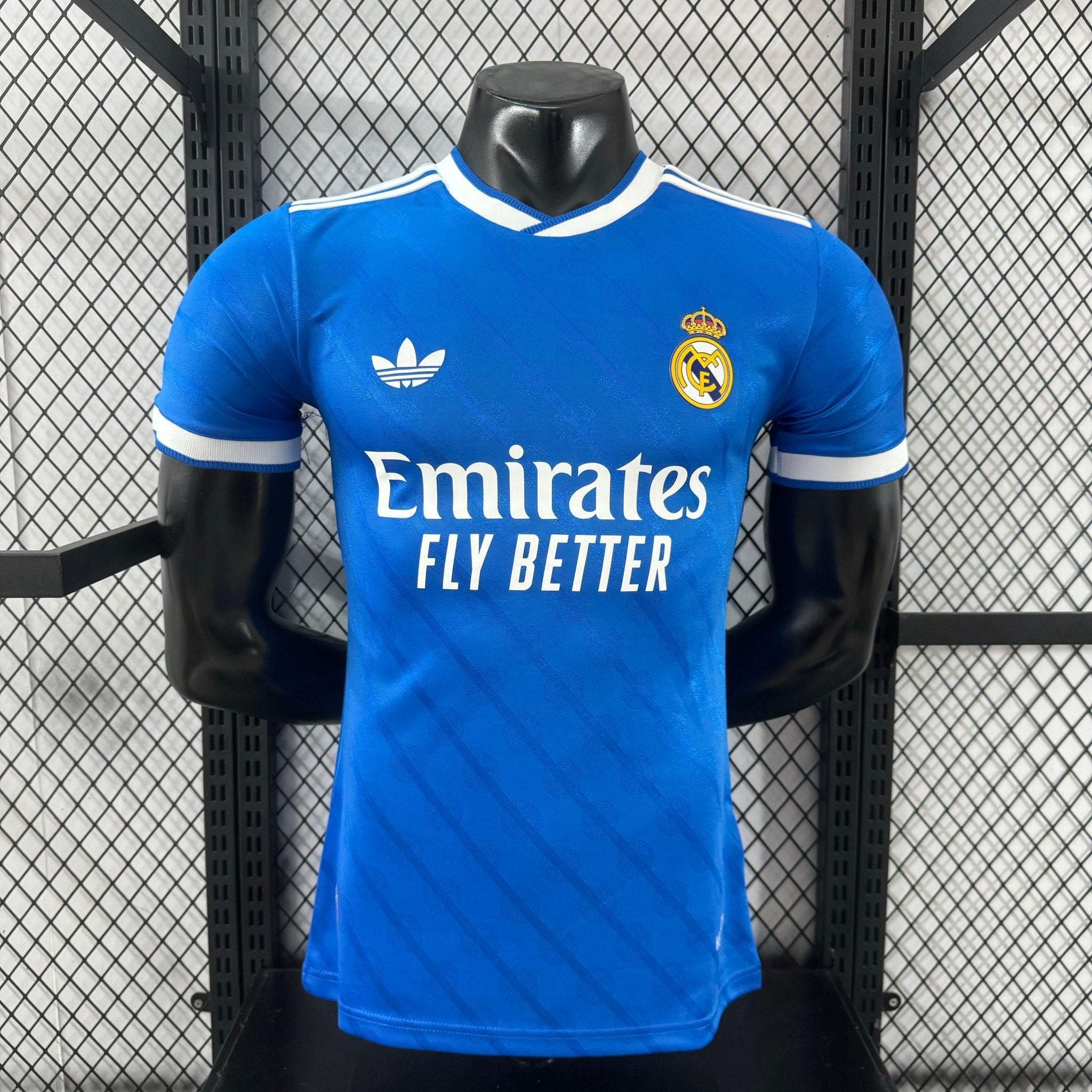 REAL MADRID TERCERA EQUIPACIÓN ESPECIAL 25/26 (VERSIÓN JUGADOR) - Bota de Oro Tienda
