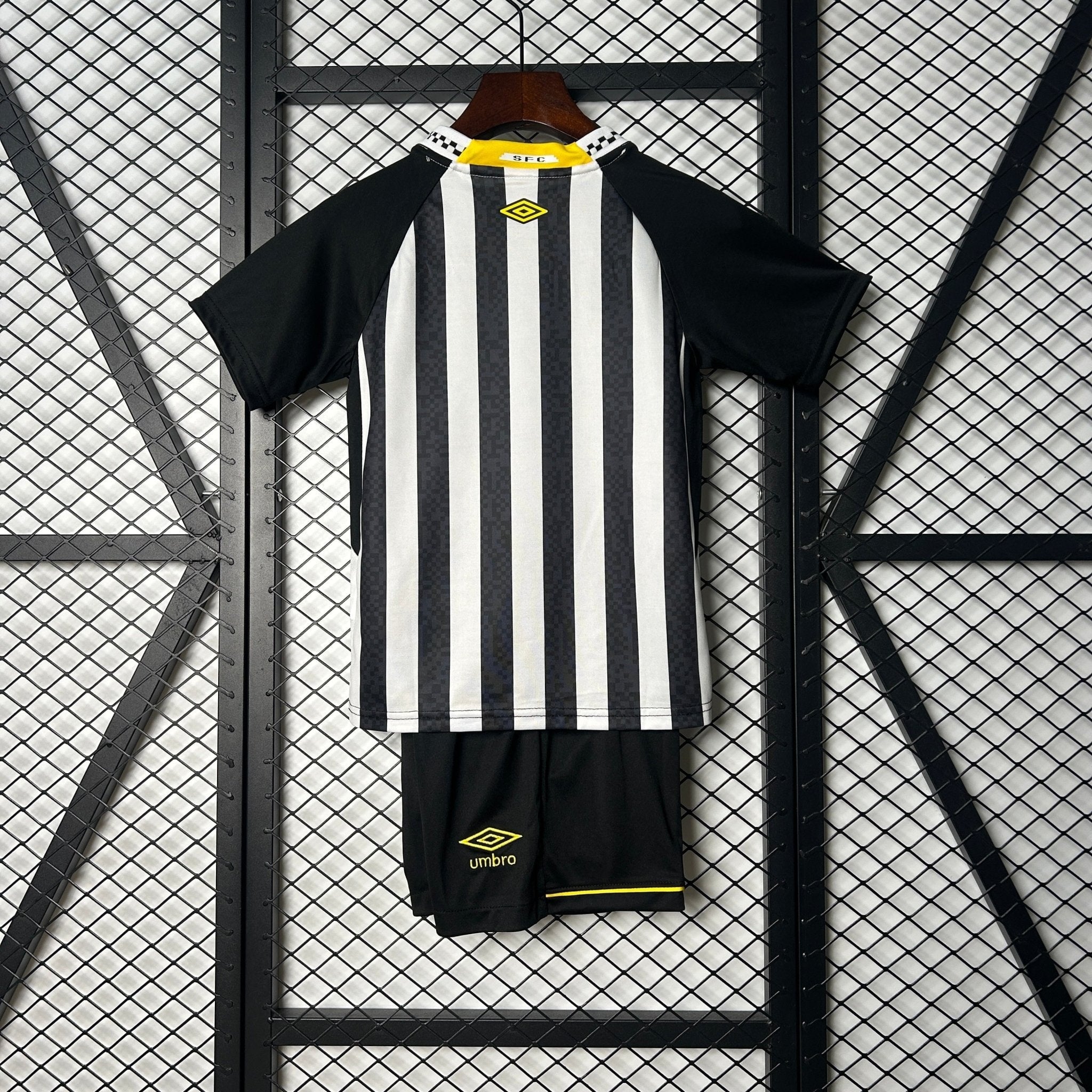SANTOS SEGUNDA EQUIPACIÓN 25/26 NIÑOS - Bota de Oro Tienda