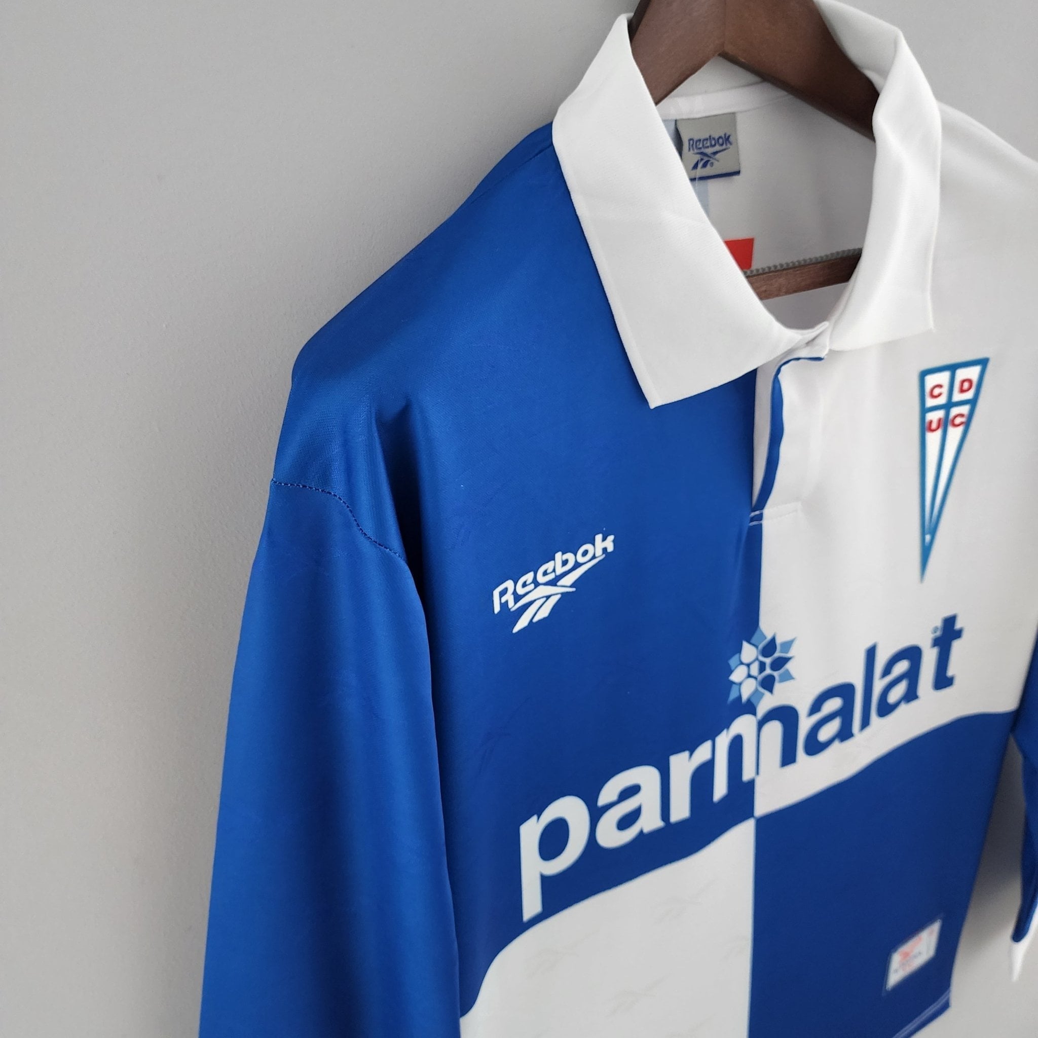 UNIVERSIDAD CATÓLICA III 98 MANGA LARGA HOMBRE (RETRO) - Bota de Oro Tienda