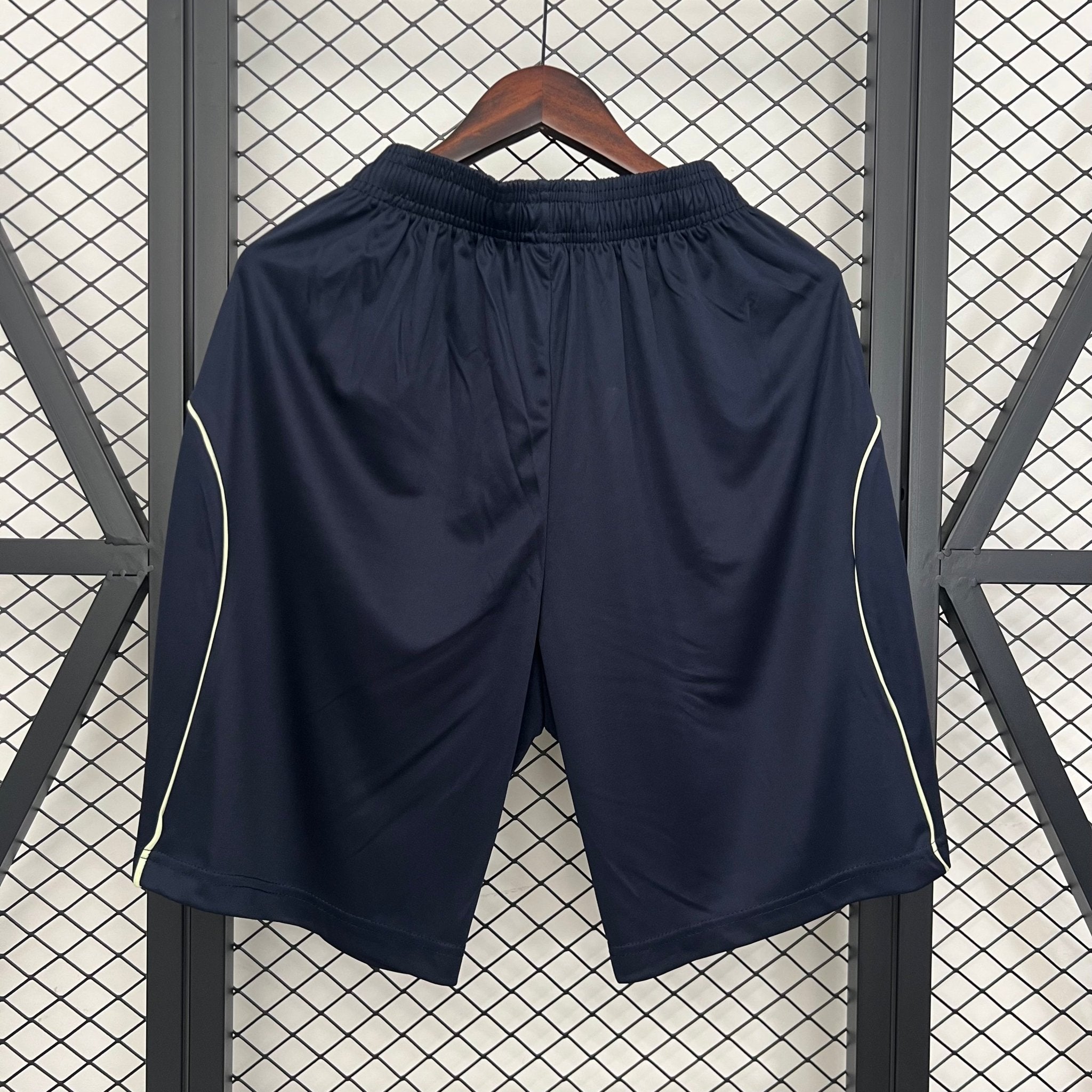 26 Real Madrid 25/26 Segunda Equipación Pantalón Corto - Bota de Oro Tienda