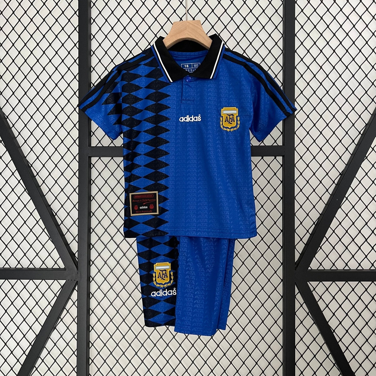 ARGENTINA II 1994 (RETRO) CONJUNTO INFANTIL - Bota de Oro Tienda