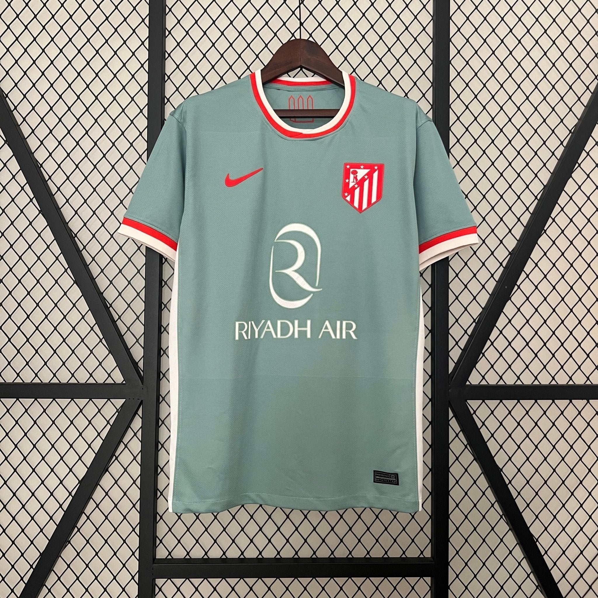 ATLÉTICO DE MADRID II 24/25 HOMBRE - Bota de Oro Tienda