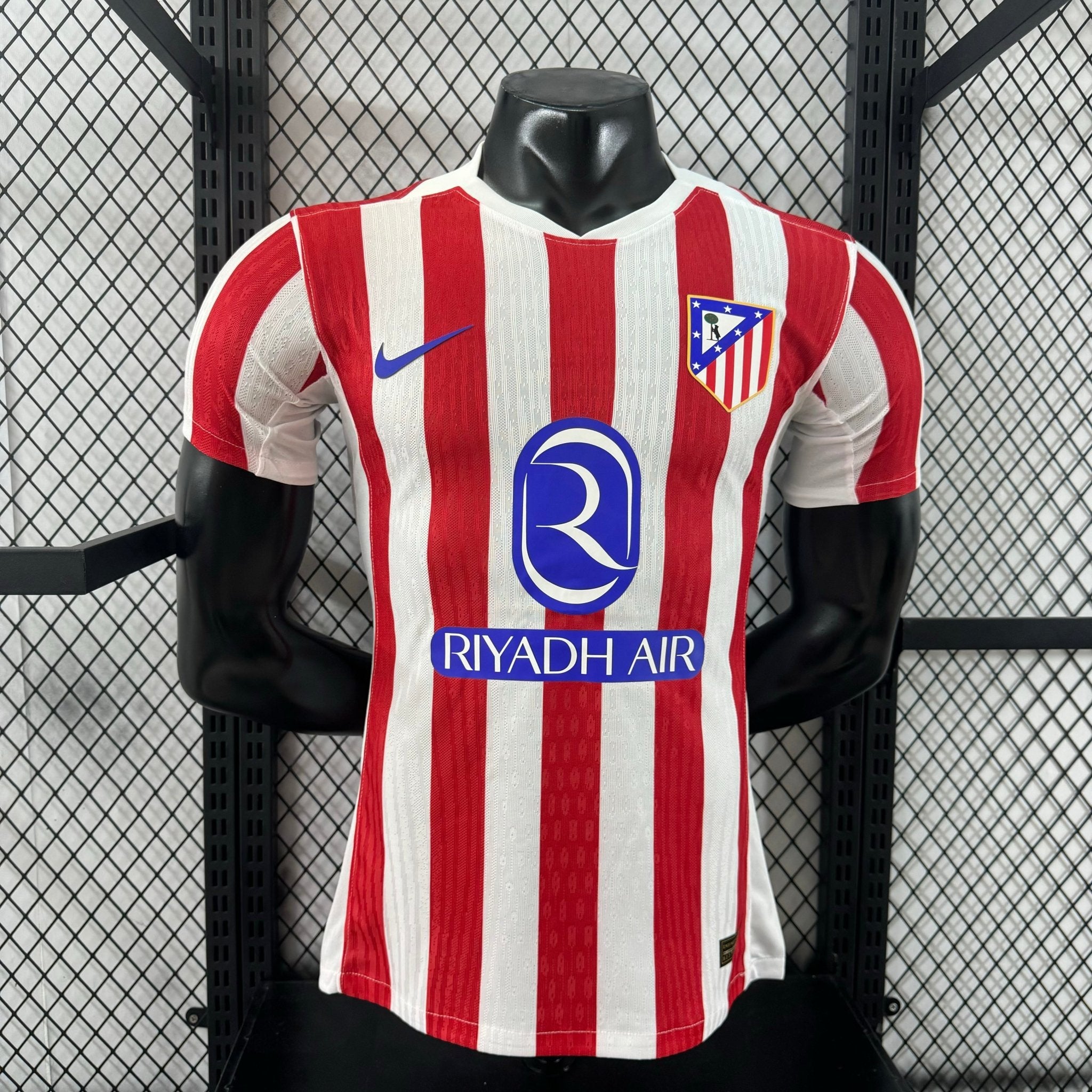 ATLETICO DE MADRID PRIMERA EQUIPACIÓN 25/26 (VERSIÓN JUGADOR) - Bota de Oro Tienda