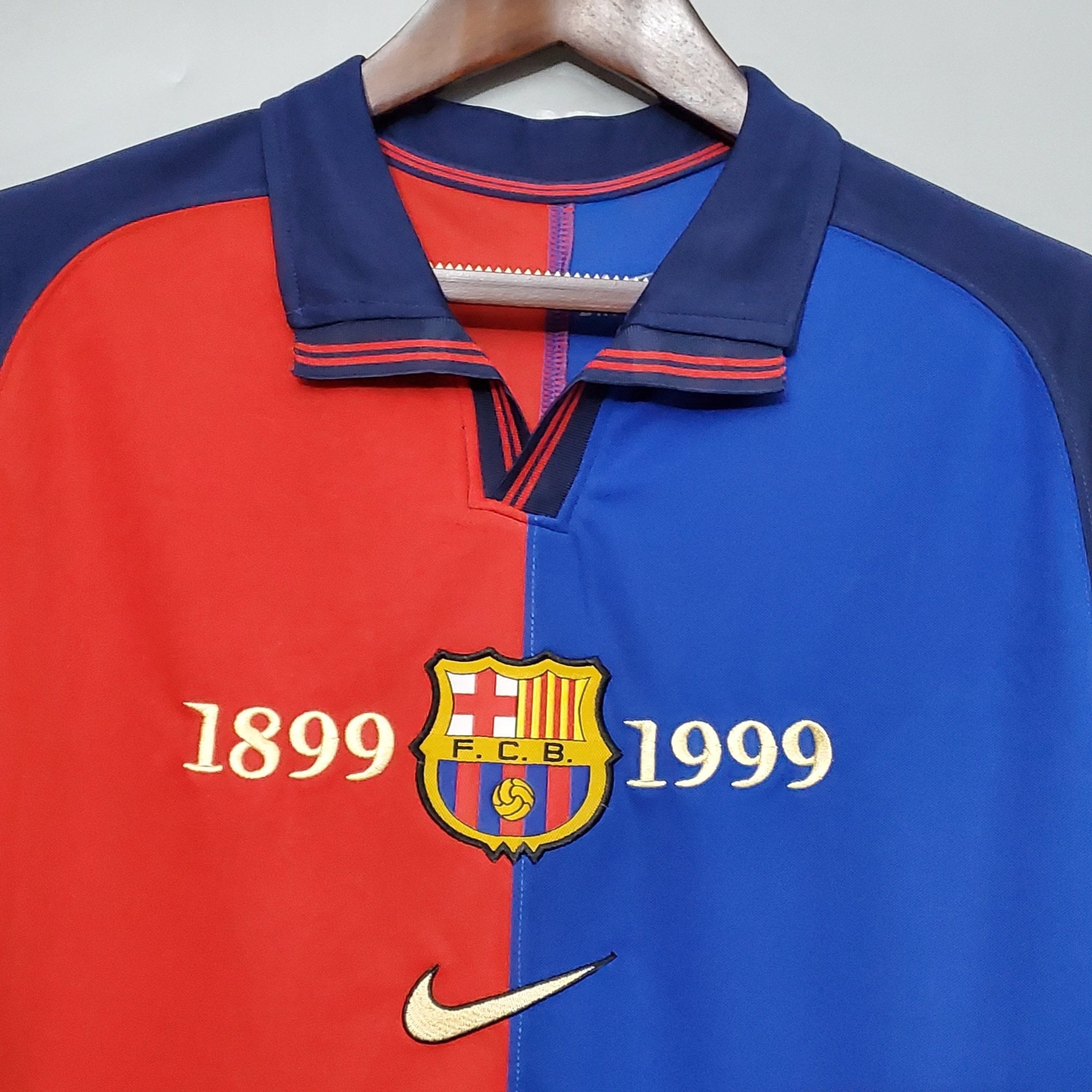 BARCELONA I EDICIÓN ESPECIAL 100° HOMBRE (RETRO) - Bota de Oro Tienda