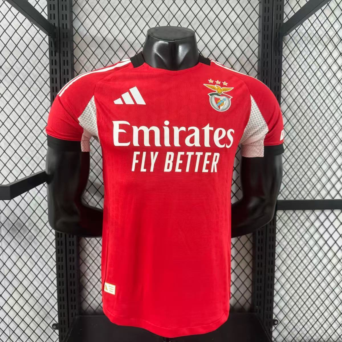 BENFICA PRIMERA EQUIPACIÓN 25/26 (VERSIÓN JUGADOR) - Bota de Oro Tienda