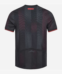 CAMISETA BAYER LEVERKUSEN PRIMERA EQUIPACION 25/26 HOMBRE - Bota de Oro Tienda