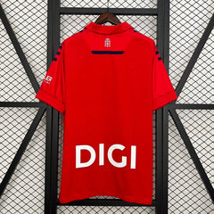 CAMISETA OSASUNA PRIMERA EQUIPACIÓN 25/26 HOMBRE - Bota de Oro Tienda