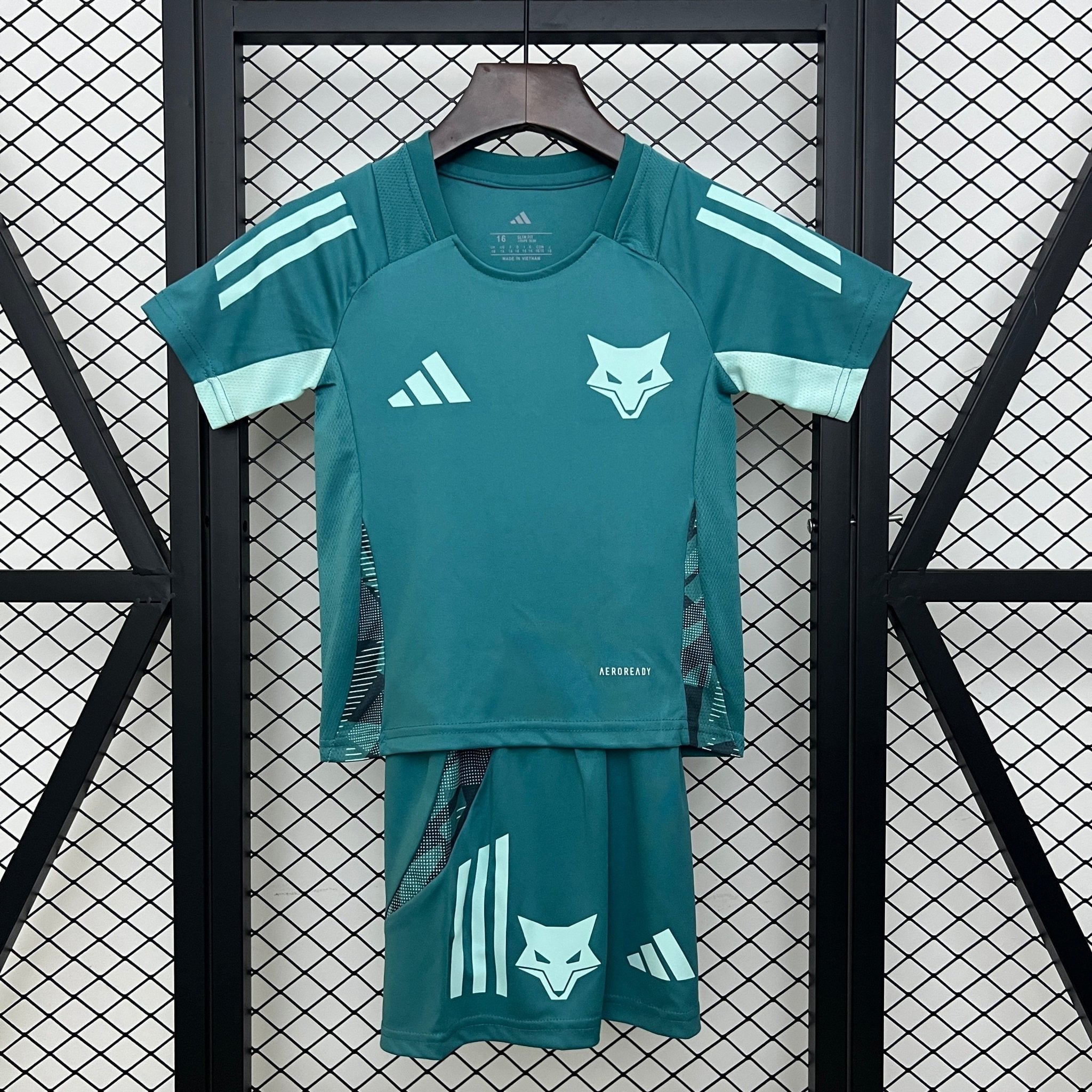 CRUZEIRO PRIMERA EQUIPACIÓN ENTRENAMIENTO 25/26 NIÑOS - Bota de Oro Tienda