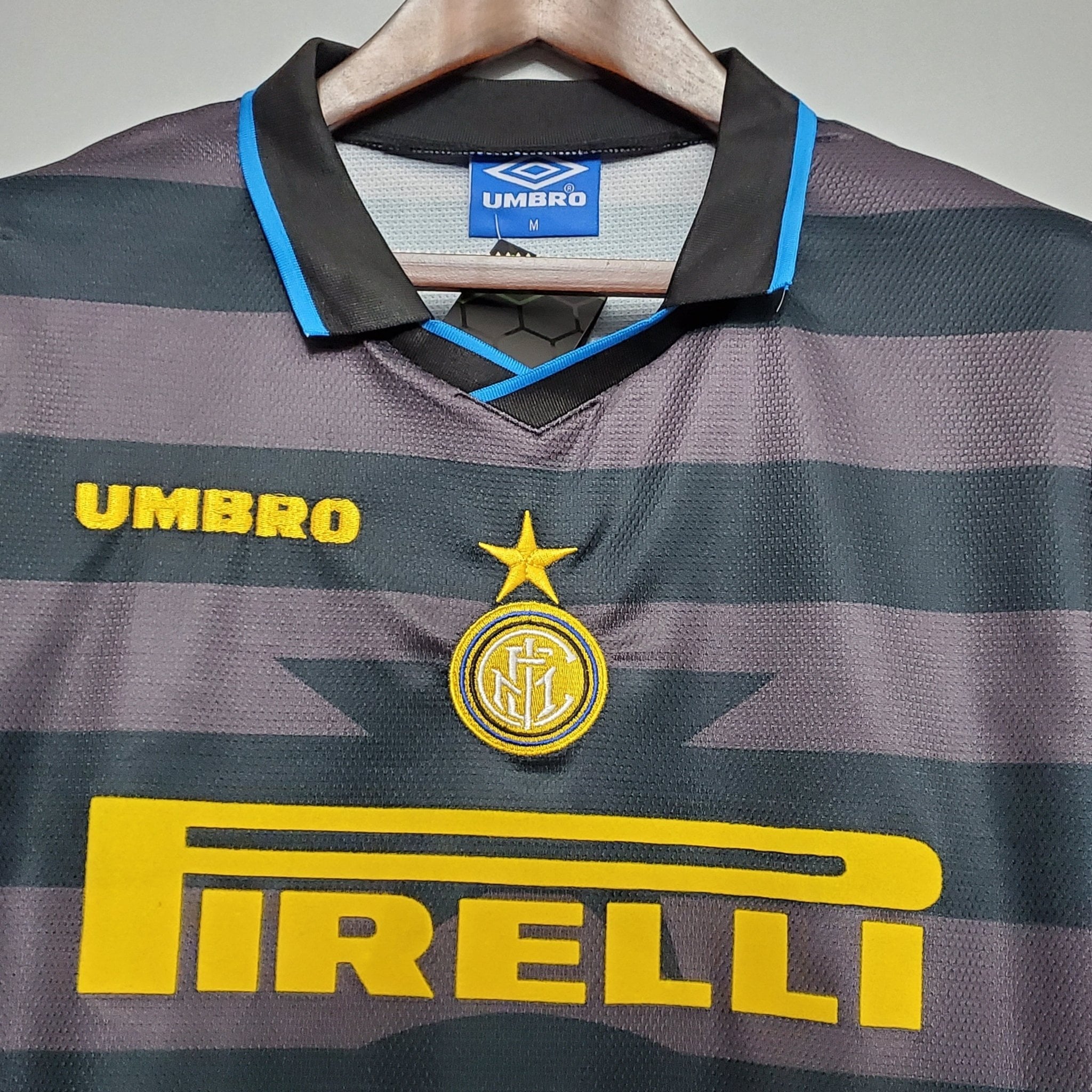 INTER DE MILAN VII 97/98 (RETRO) - Bota de Oro Tienda