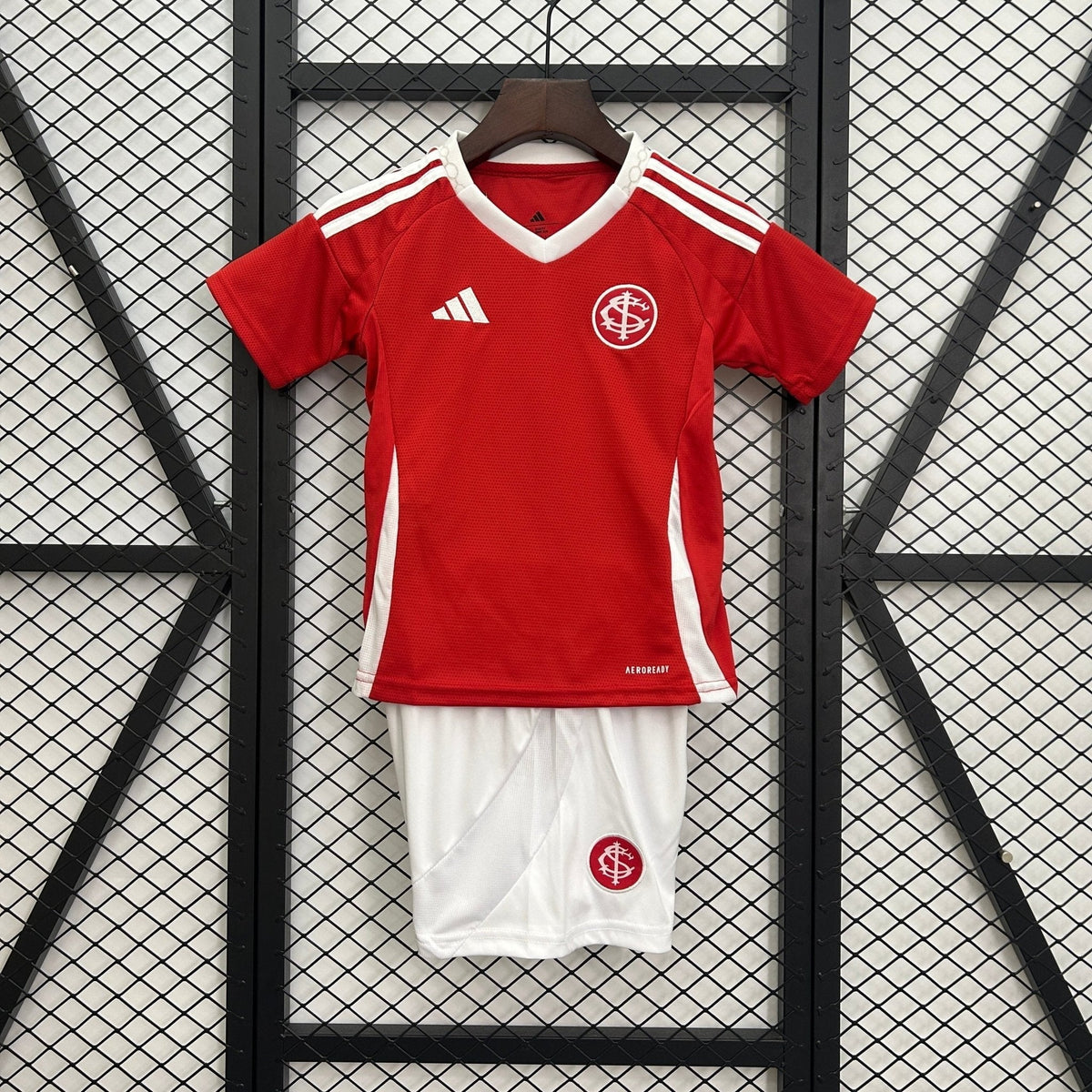 INTERNACIONAL PRIMERA EQUIPACIÓN 25/26 NIÑOS - Bota de Oro Tienda
