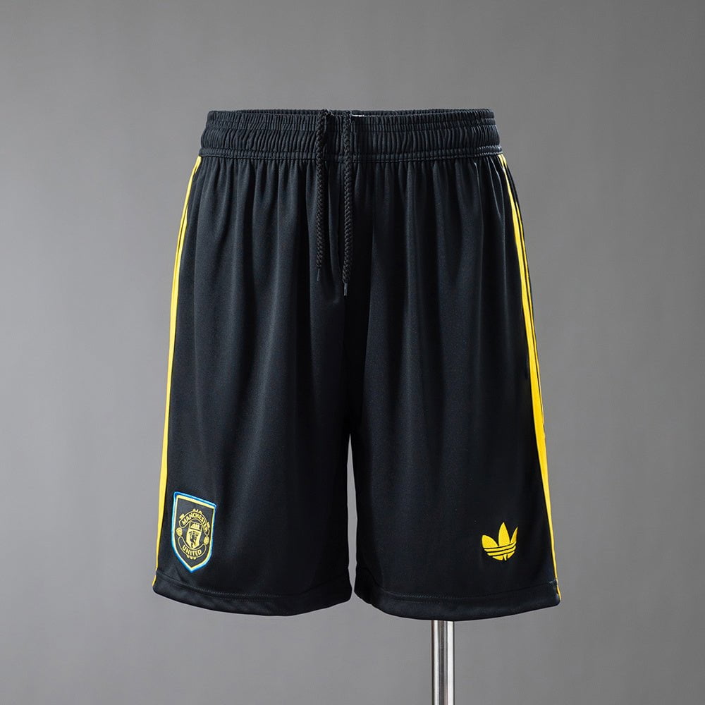 M U 25/26 Tercera Equipación Pantalón Corto - Bota de Oro Tienda