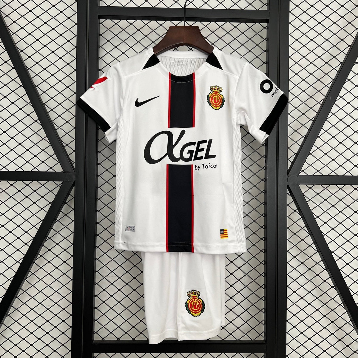 MALLORCA SEGUNDA EQUIPACIÓN 25/26 NIÑOS - Bota de Oro Tienda