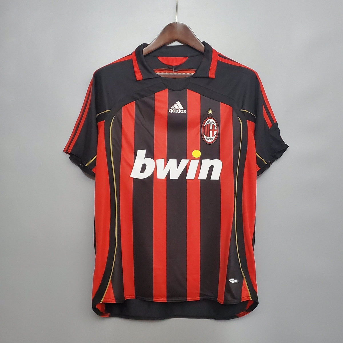 MILAN V 06/07 (RETRO) - Bota de Oro Tienda