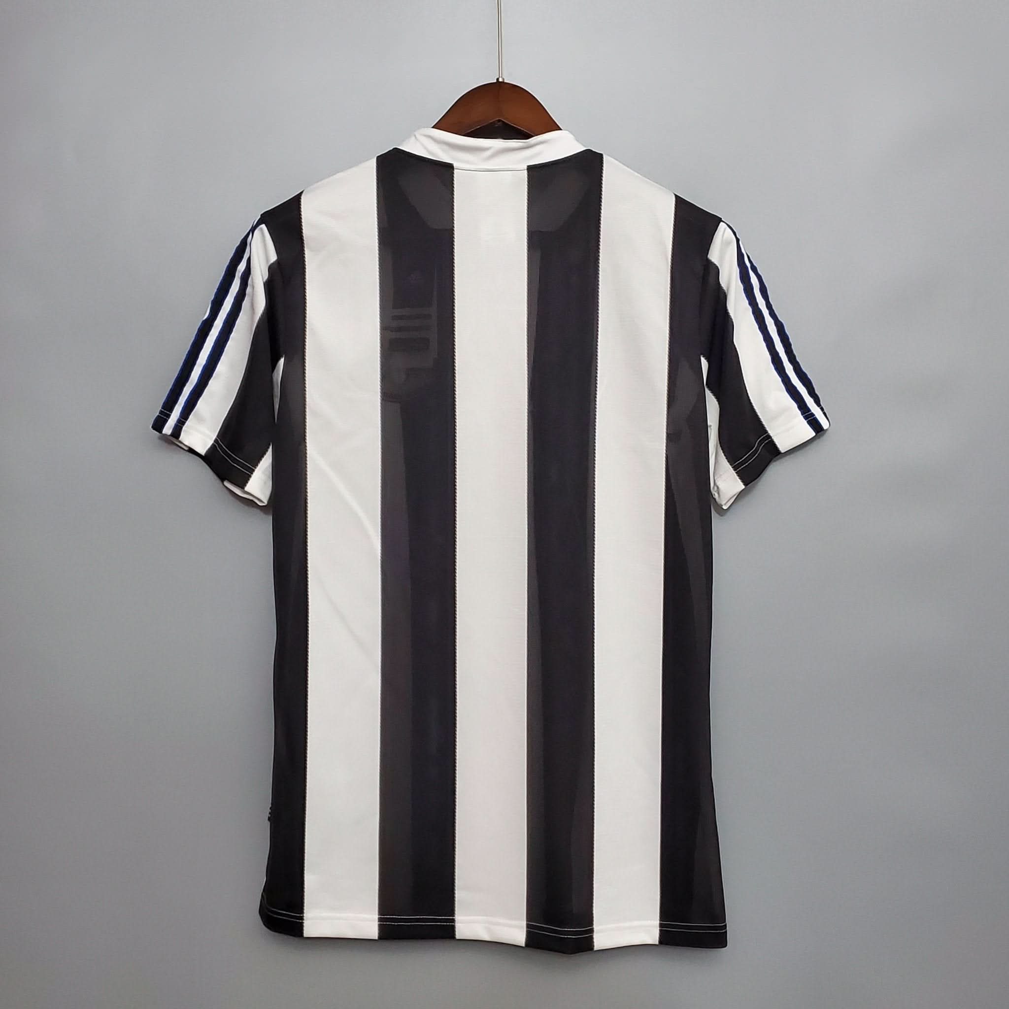 NEWCASTLE l 95/97 HOMBRE (RETRO) - Bota de Oro Tienda