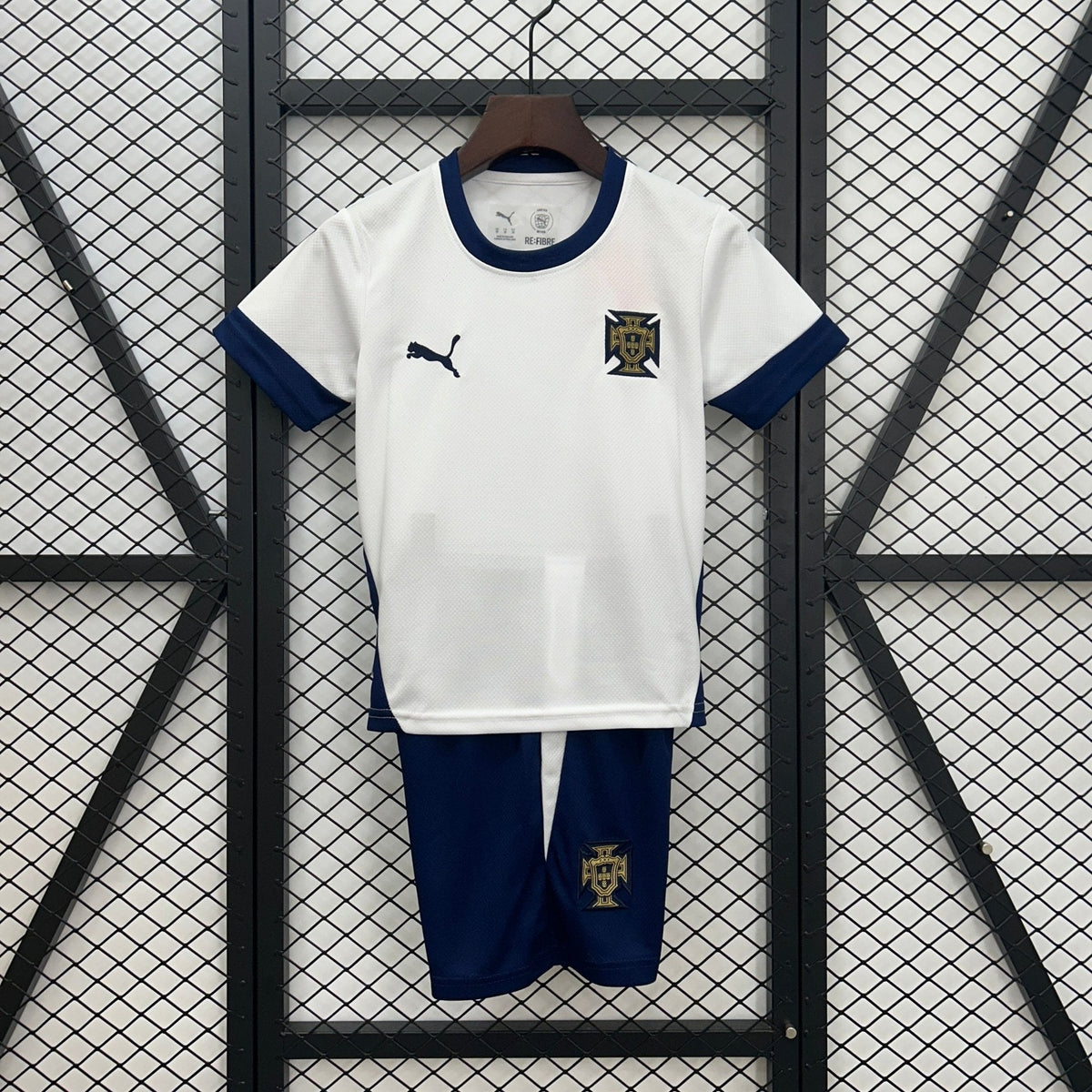 PORTUGAL EQUIPACIÓN ENTRENAMIENTO 25/26 NIÑOS - Bota de Oro Tienda