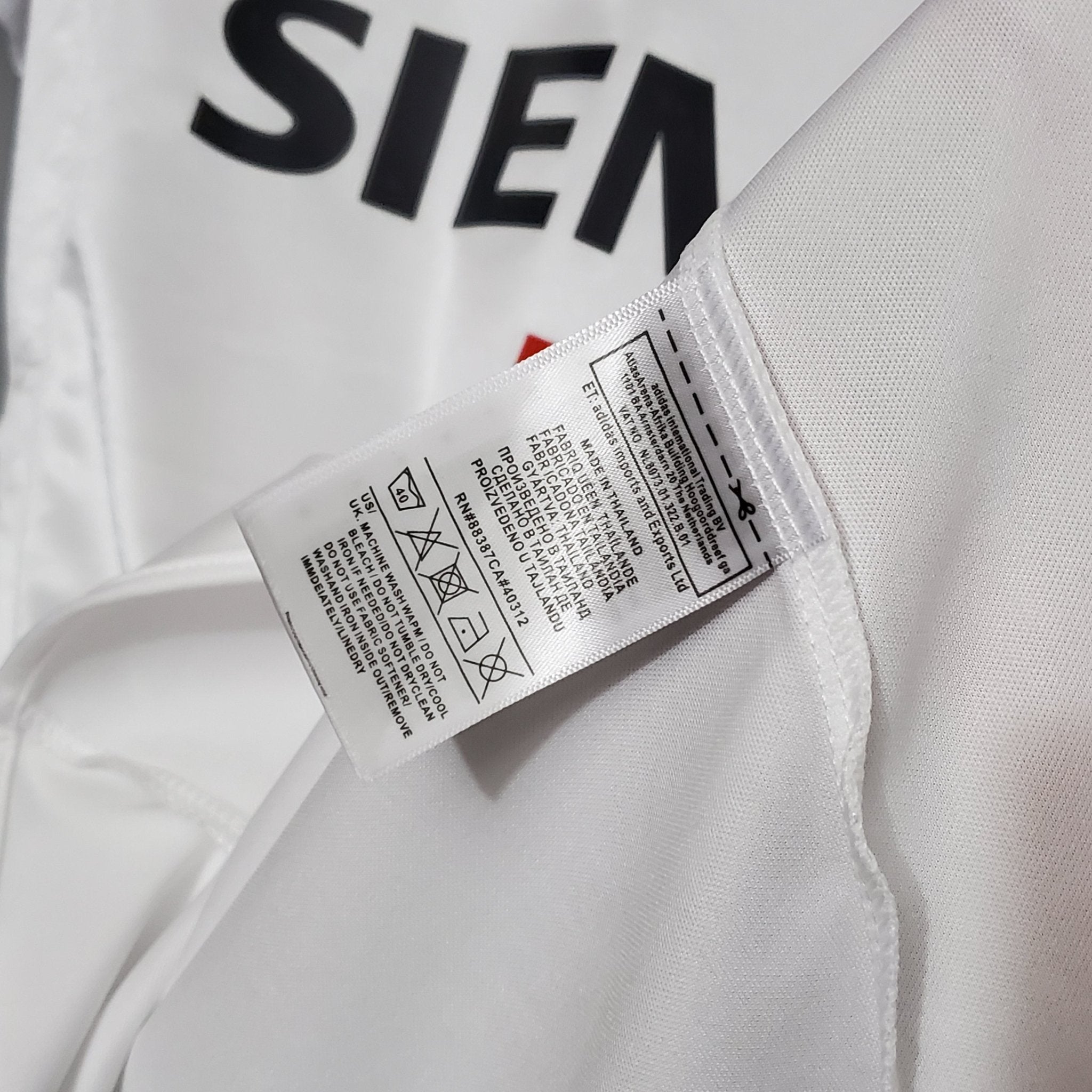 REAL MADRID I 04/05 (RETRO) - Bota de Oro Tienda