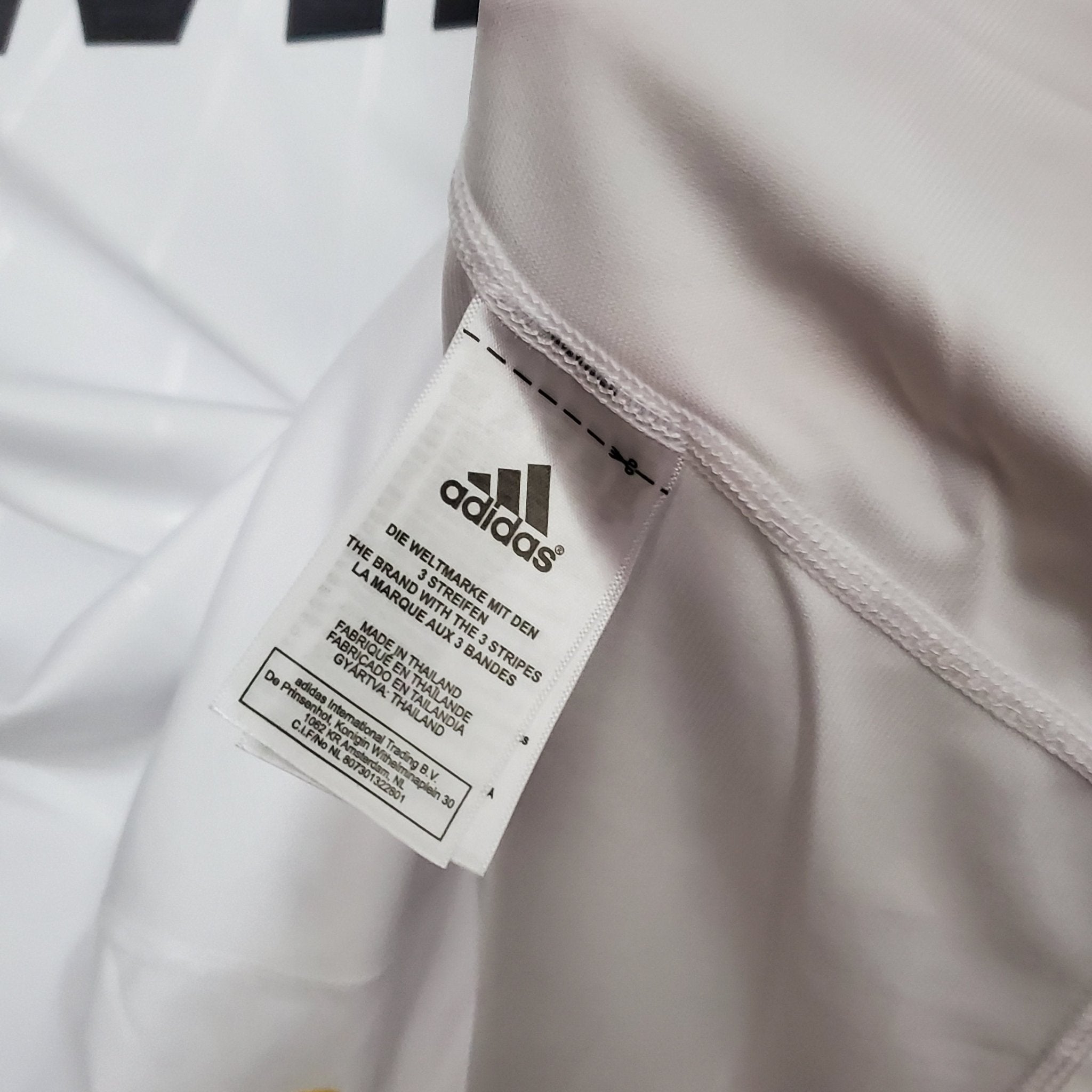 REAL MADRID I 10/11 MANGA LARGA HOMBRE (RETRO) - Bota de Oro Tienda