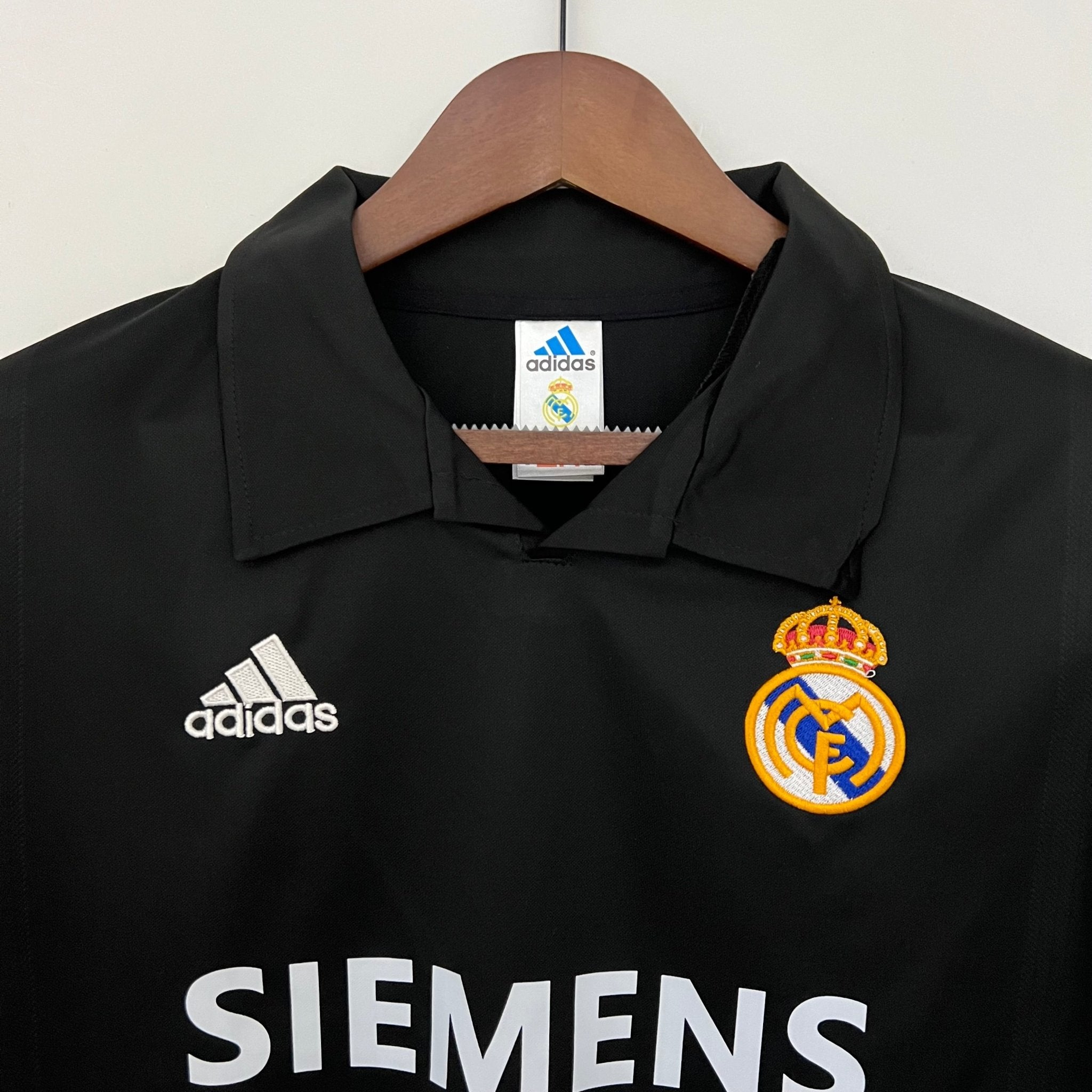 REAL MADRID II 02/03 HOMBRE (RETRO) - Bota de Oro Tienda