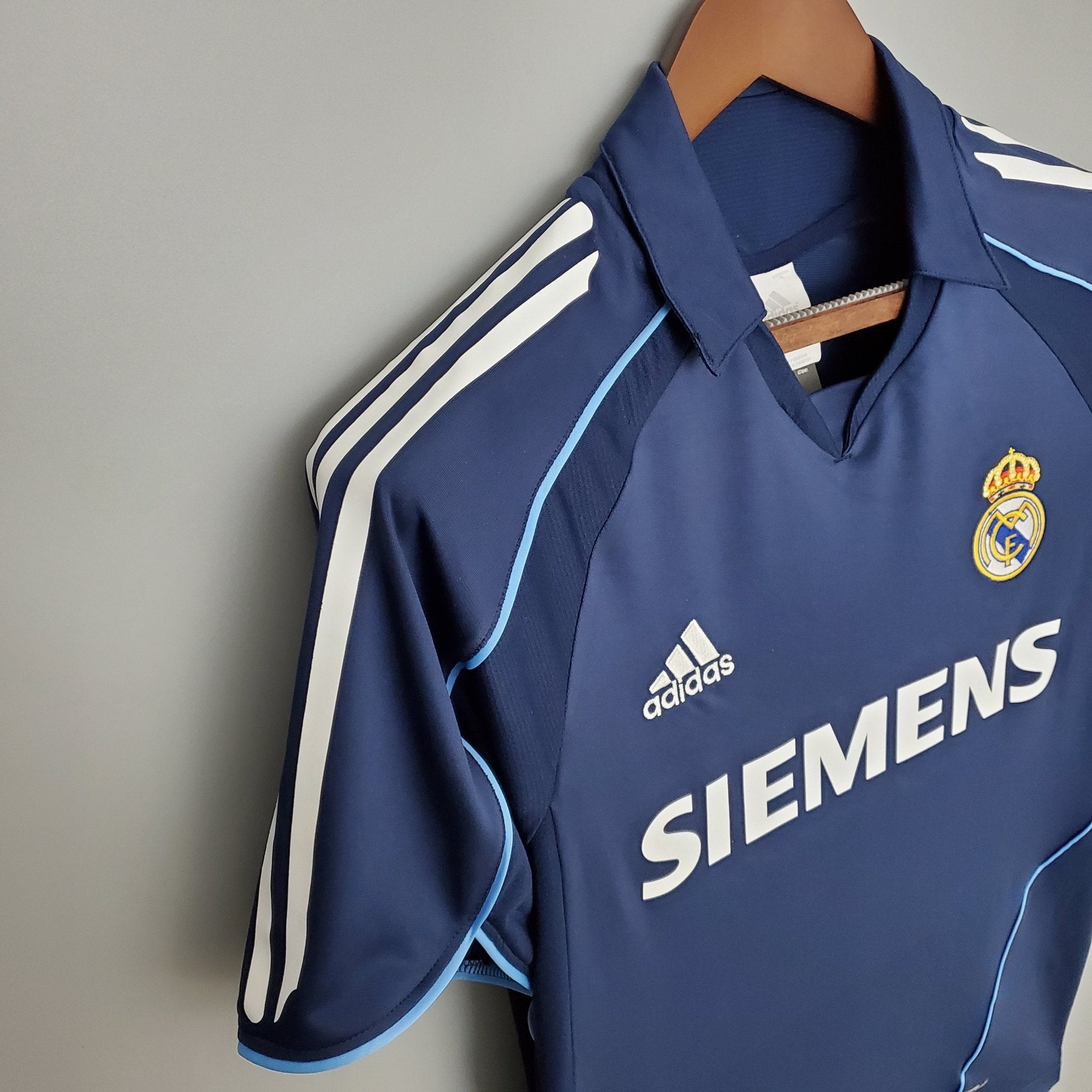 REAL MADRID II 05/06 HOMBRE (RETRO) - Bota de Oro Tienda