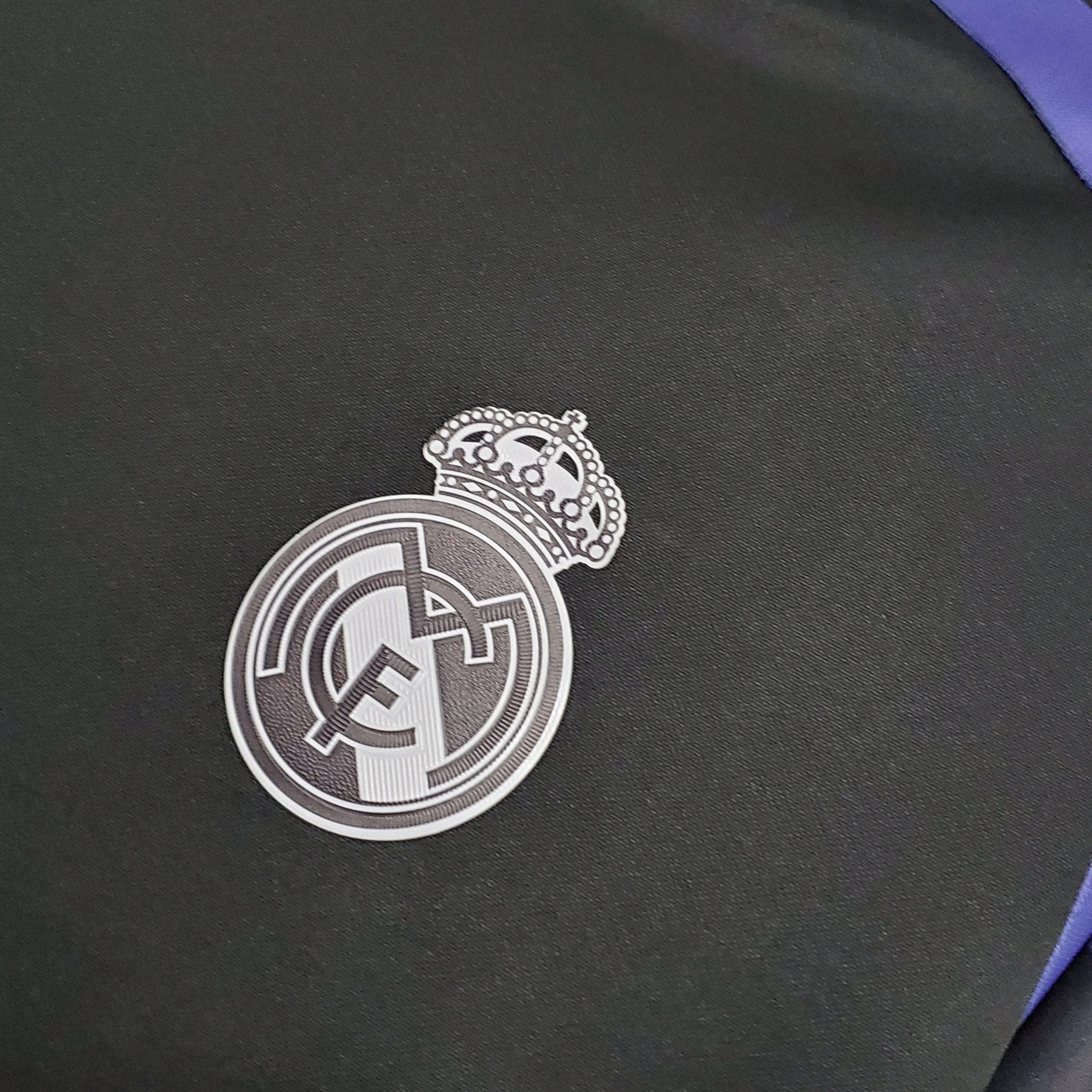 REAL MADRID II 15/16 MANGA LARGA HOMBRE (RETRO) - Bota de Oro Tienda