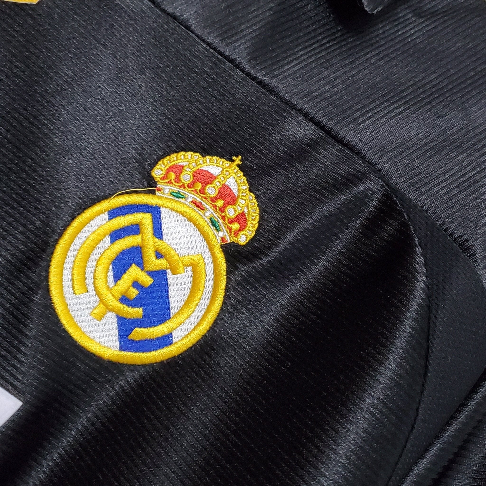 REAL MADRID II 98/99 HOMBRE (RETRO) - Bota de Oro Tienda