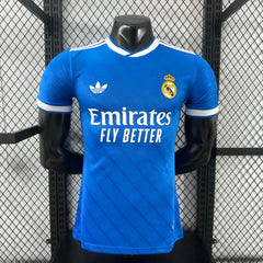 REAL MADRID TERCERA EQUIPACIÓN ESPECIAL 25/26 (VERSIÓN JUGADOR) - Bota de Oro Tienda