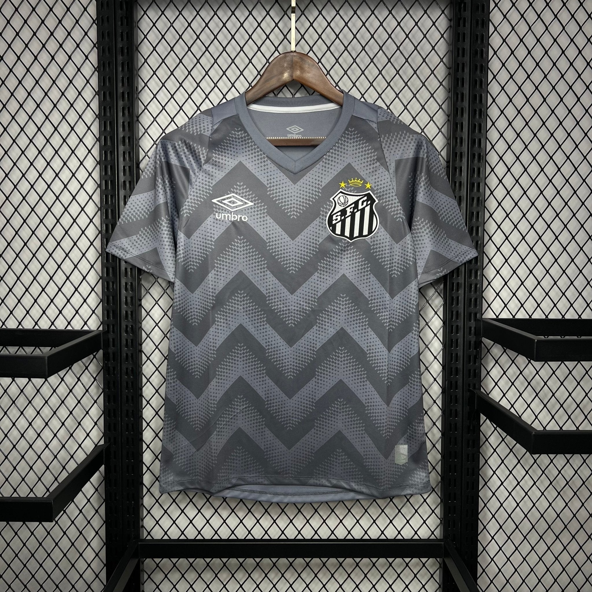 SANTOS CALENTAMIENTO ENTRENAMIENTO 24/25 HOMBRE - Bota de Oro Tienda