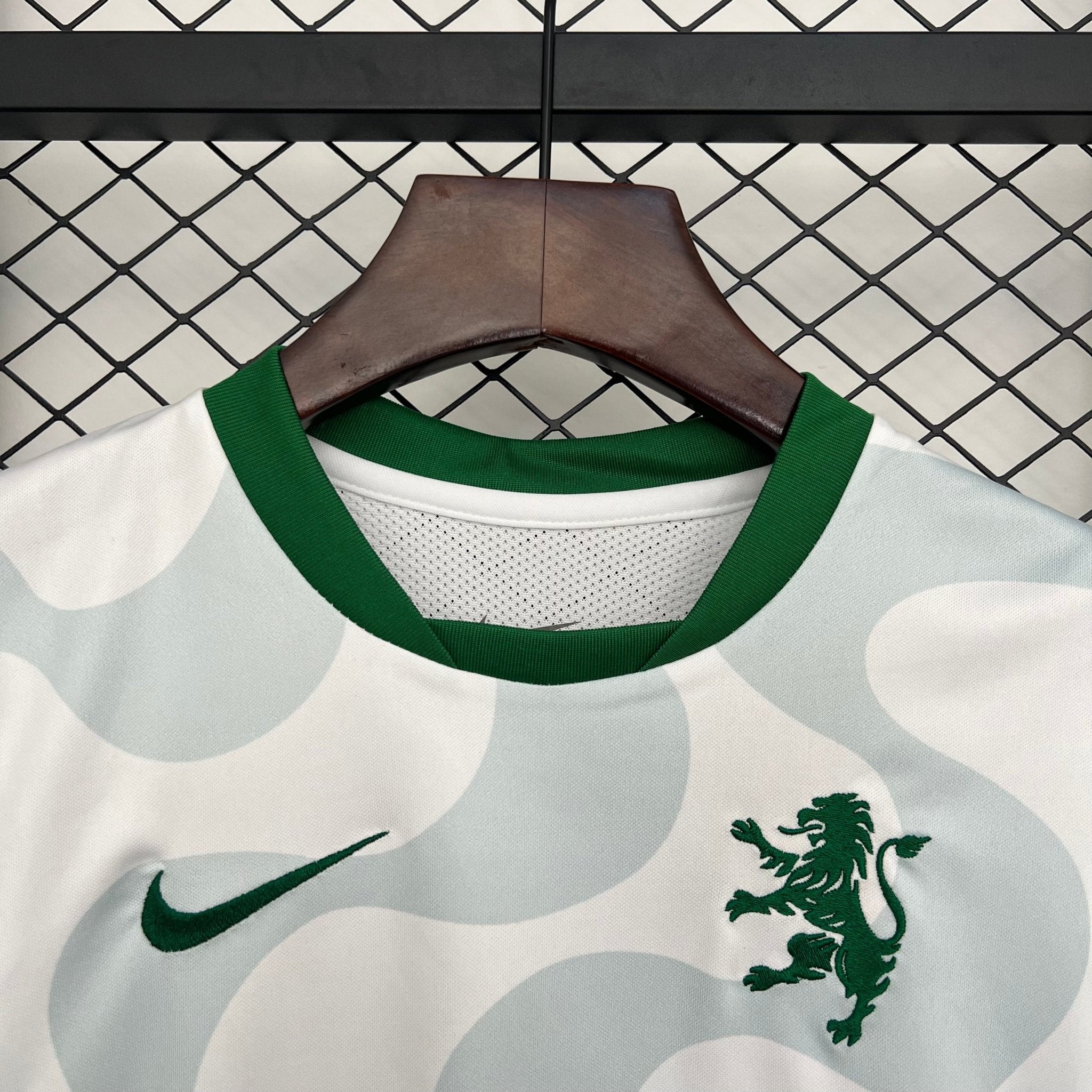 SPORTING LISBOA SEGUNDA EQUIPACIÓN 25/26 NIÑOS - Bota de Oro Tienda